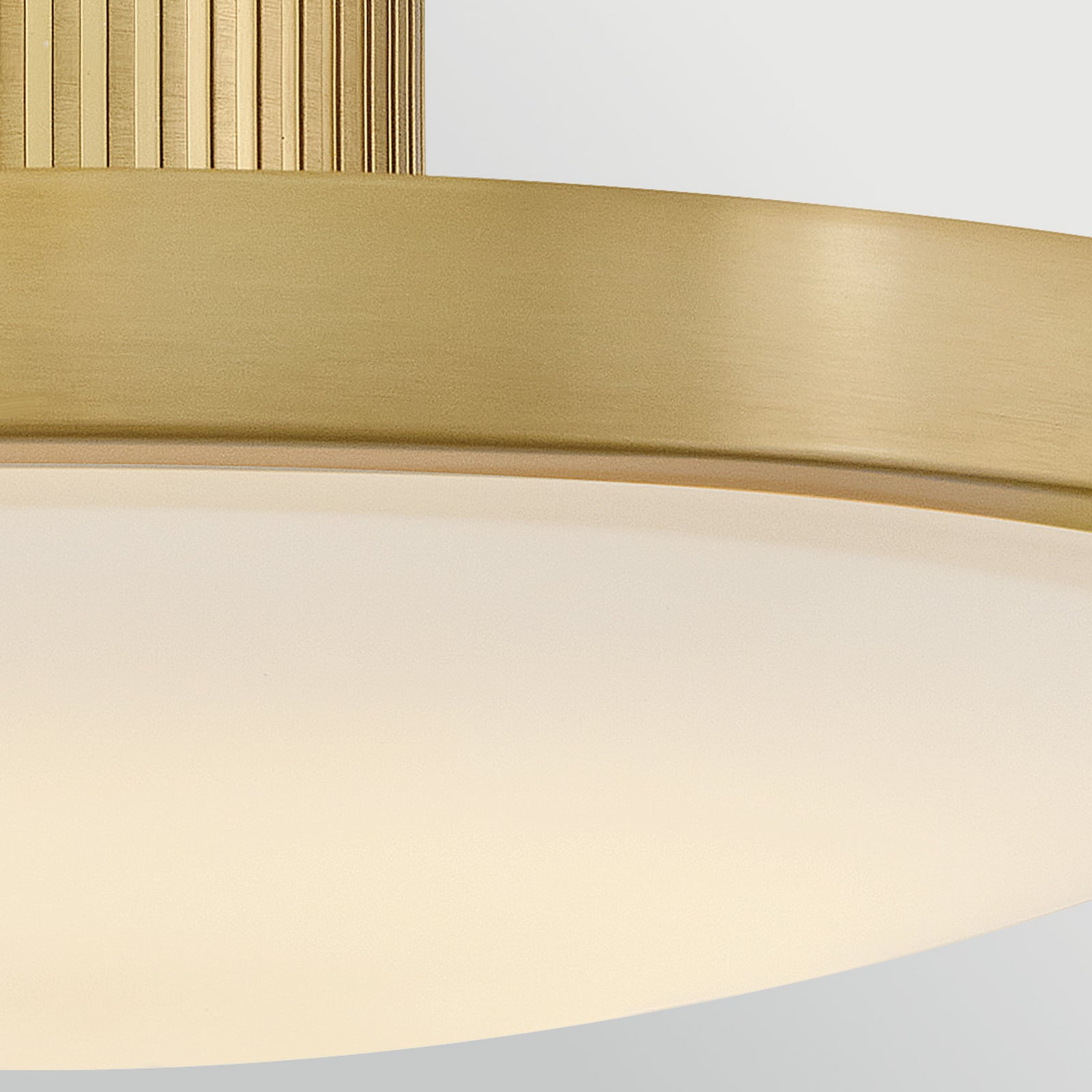 LED-Deckenleuchte Kieran, messing, Ø 36 cm, Metall/Glas CCT LED-Deckenleuchte Kieran, messing, Ø 36 cm, Metall/Glas CCT