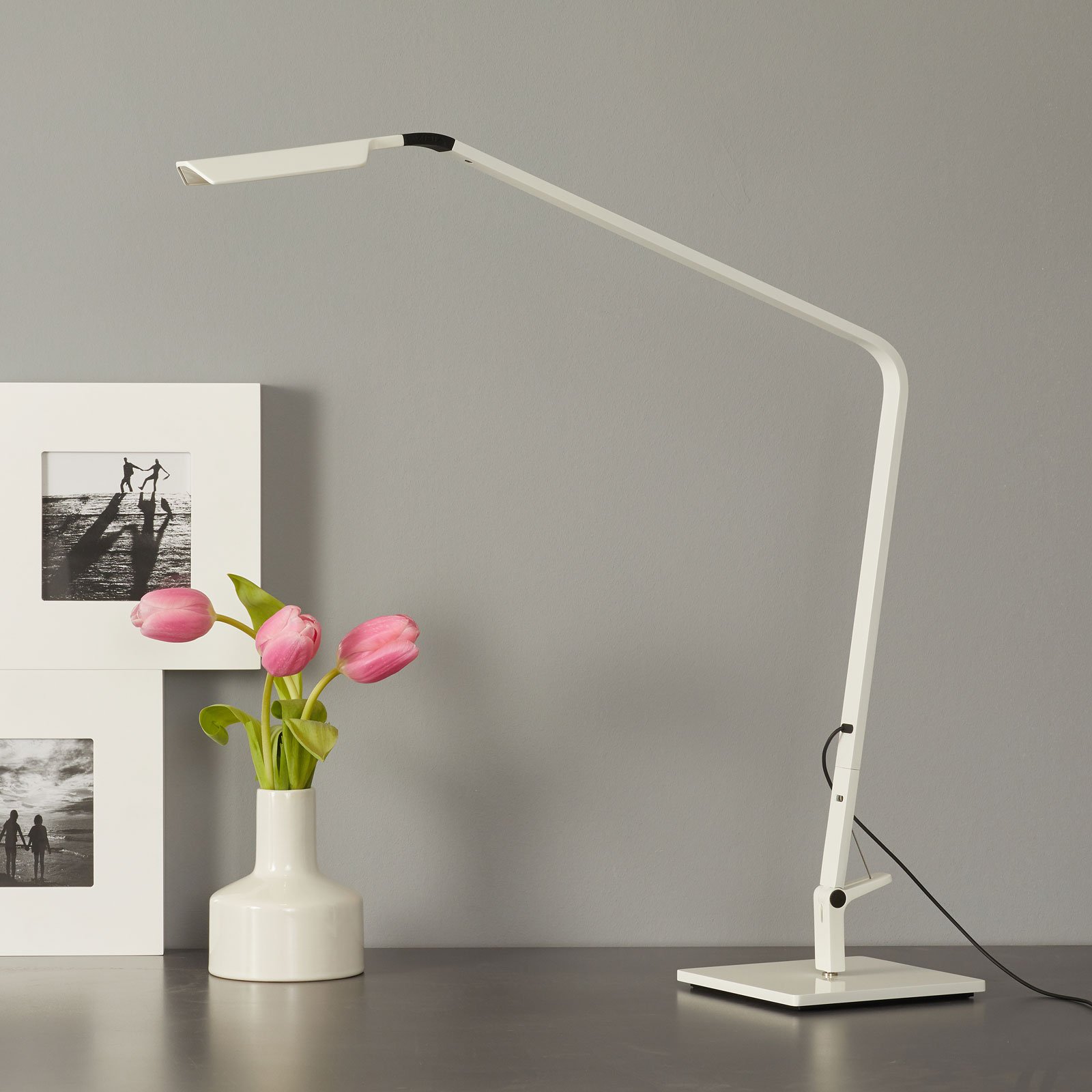 LED-bordslampan Flex, glänsande vit