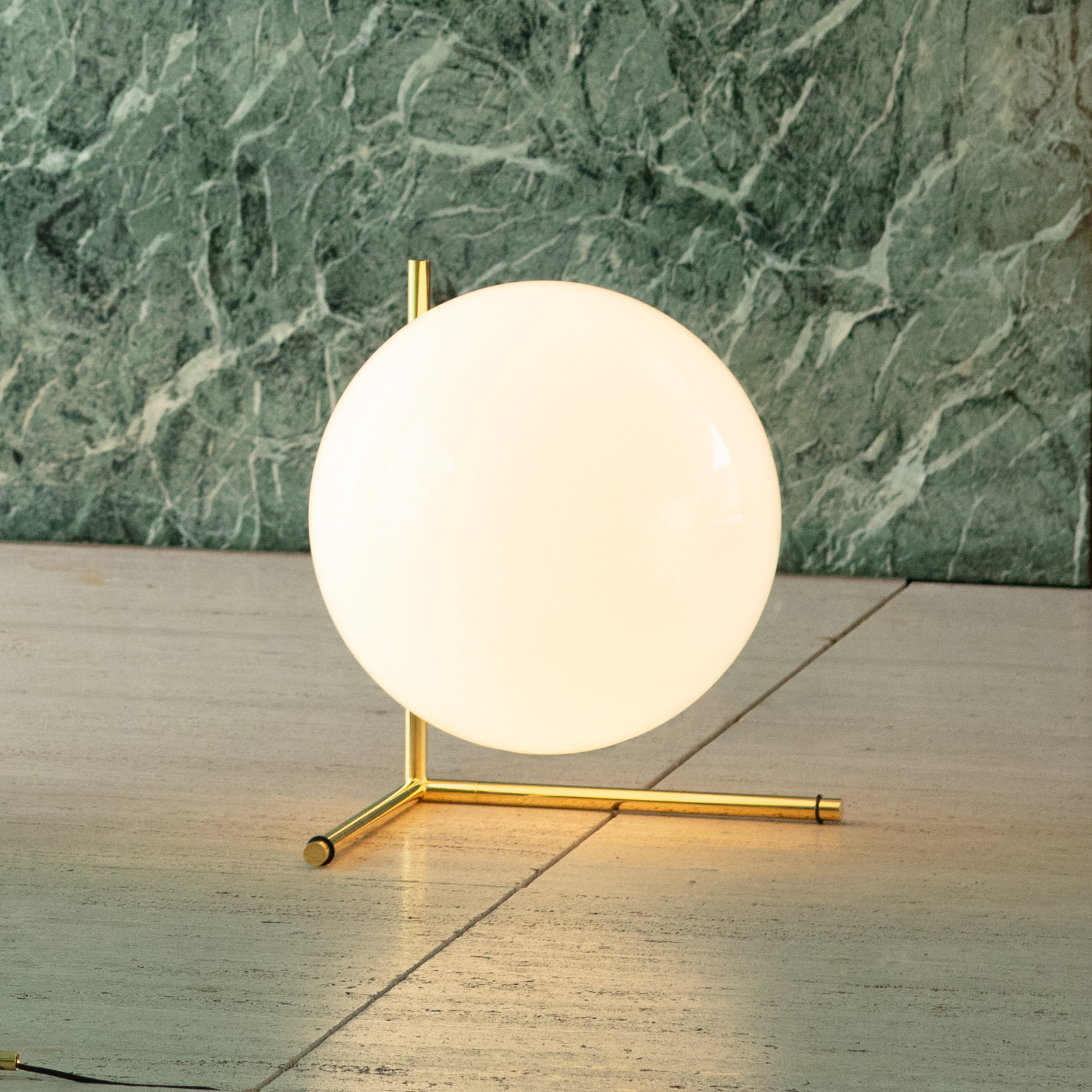 FLOS table lamp IC T3, brass-coloured, glass, dimmable