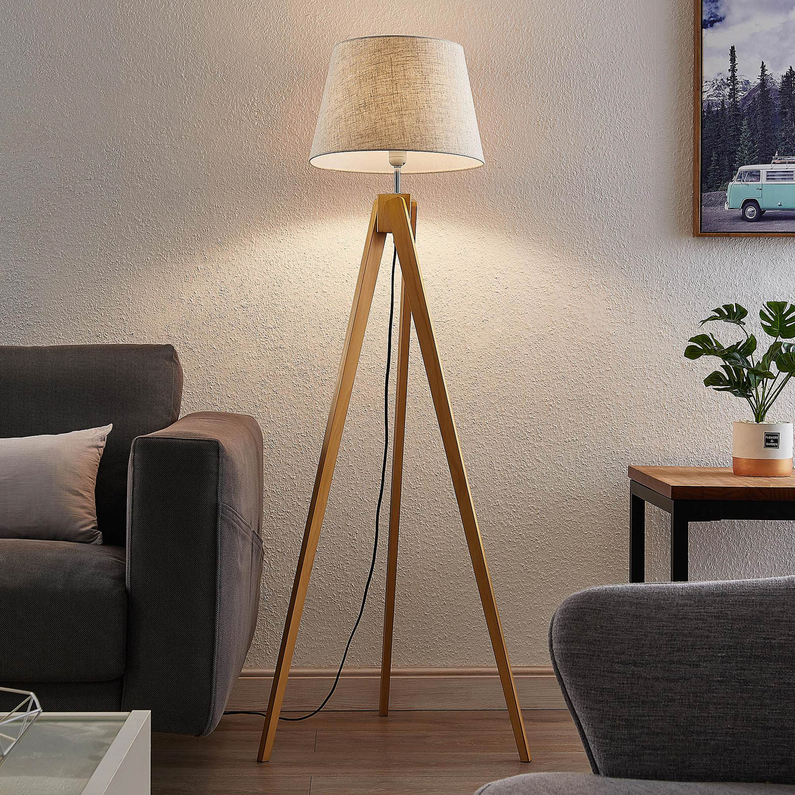 Lindby Delara tripod floor lamp, fabric lampshade