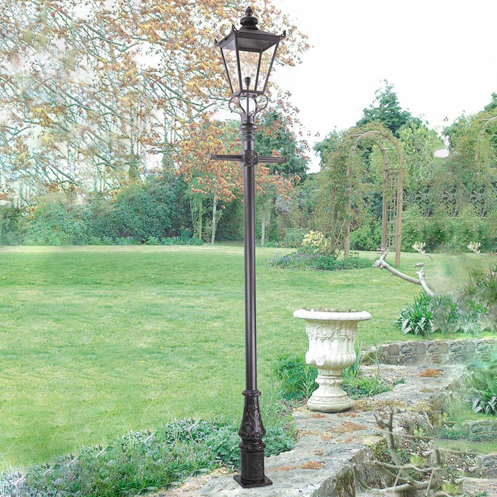 Borne lumineuse Wilmslow noire à 1 lampe, 82,5 cm