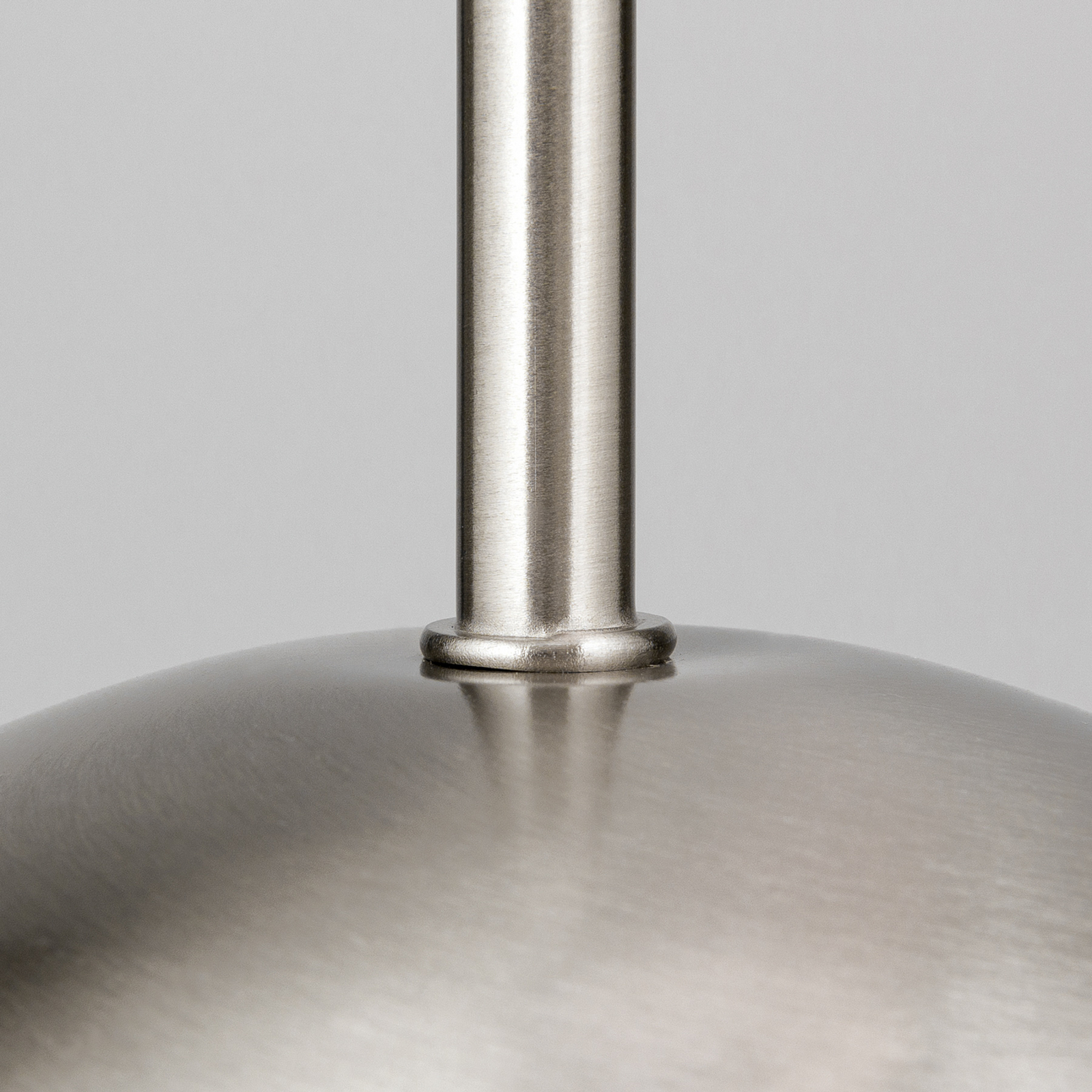 Lampe à poser Doma, nickel satiné, hauteur 30 cm, verre