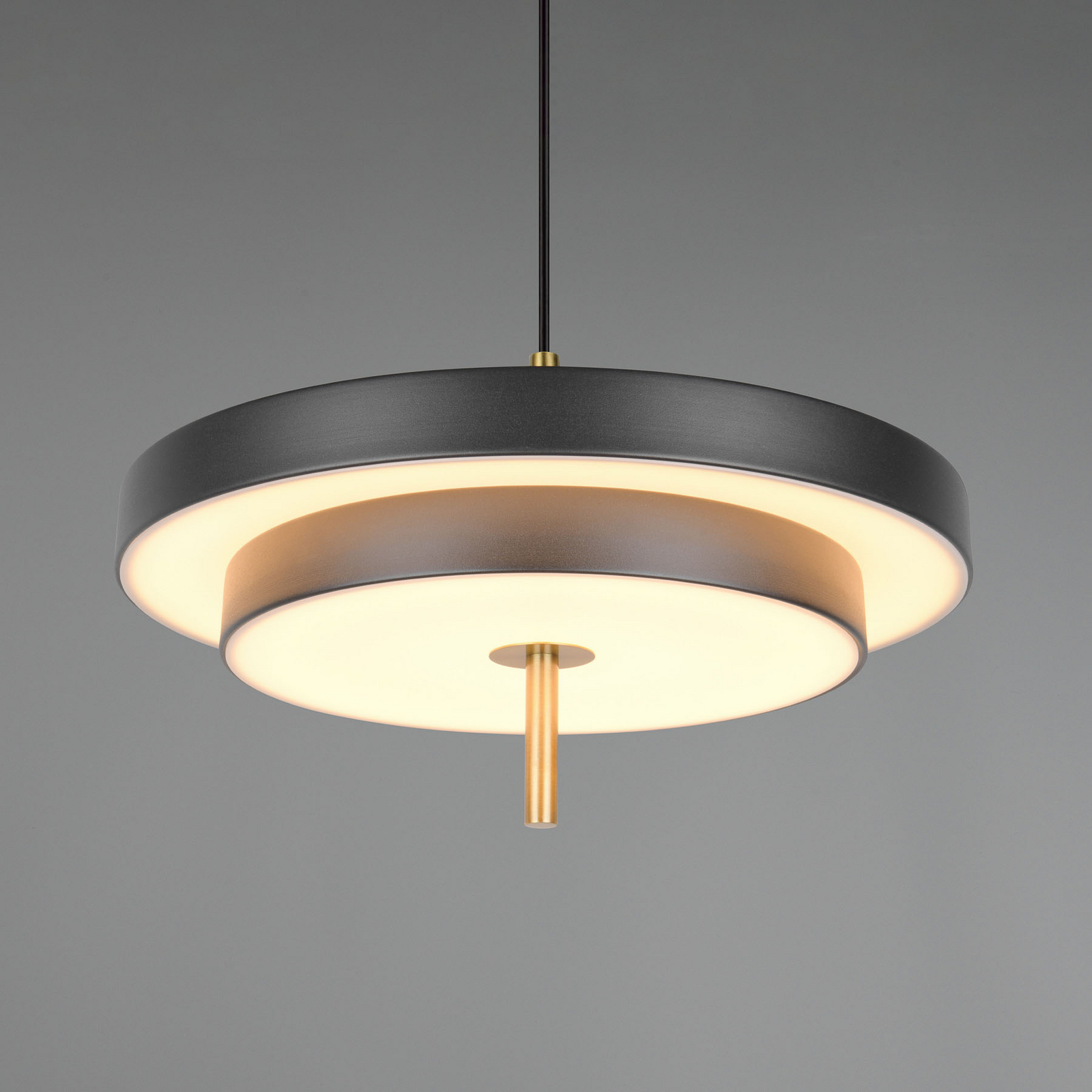 Candeeiro suspenso LED Keaton, preto/dourado, Ø 40 cm, CCT Candeeiro suspenso LED Keaton, preto/dourado, Ø 40 cm, CCT