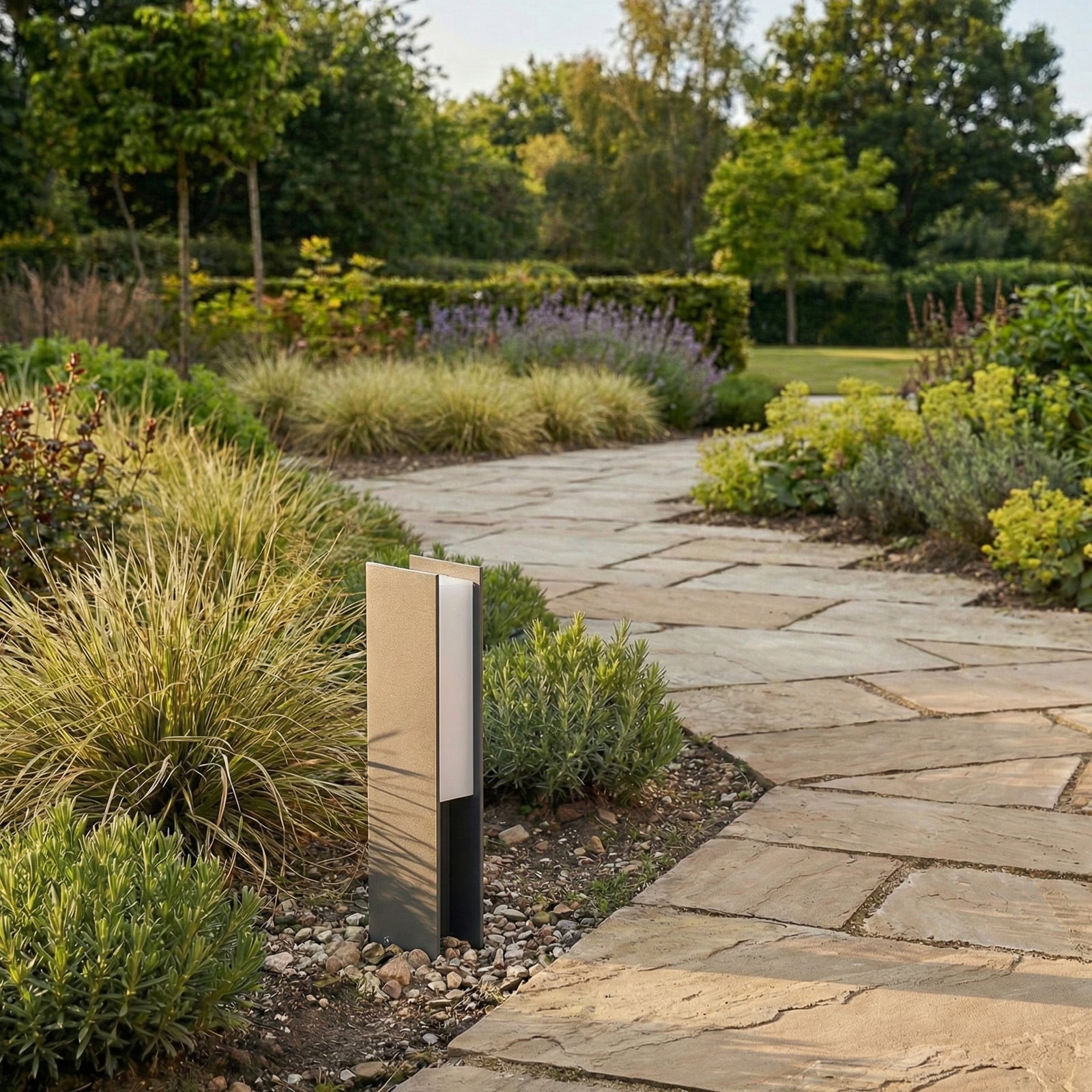 Teerk LED talapzati világítás, antracit, IP65, magasság 30 cm - Lucande