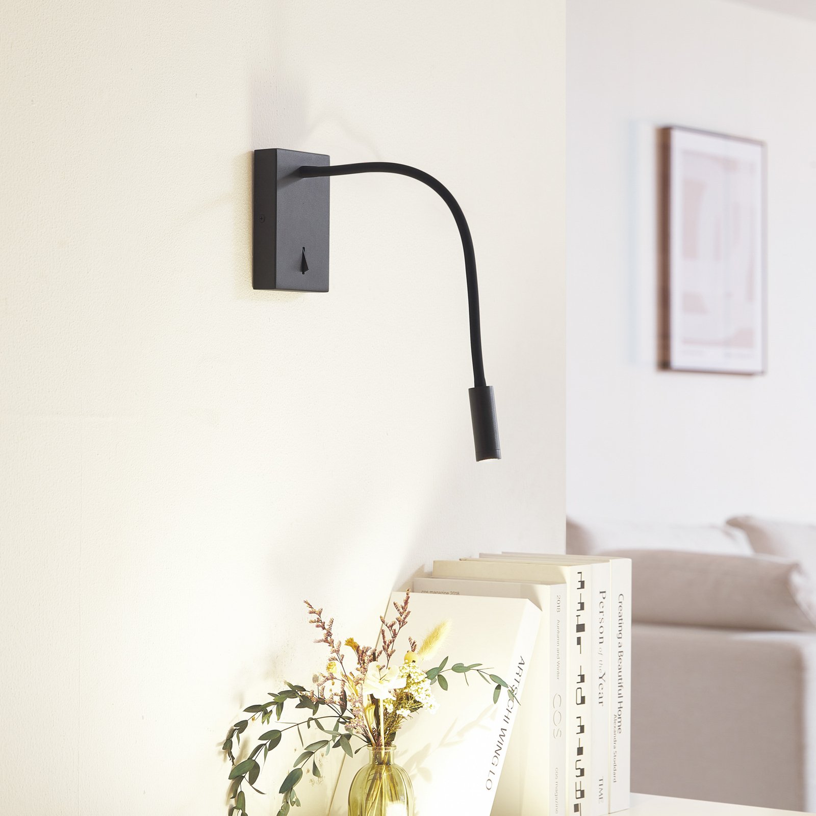 Lucande LED лампа за четене Hetti, черна, метал, височина 14 cm