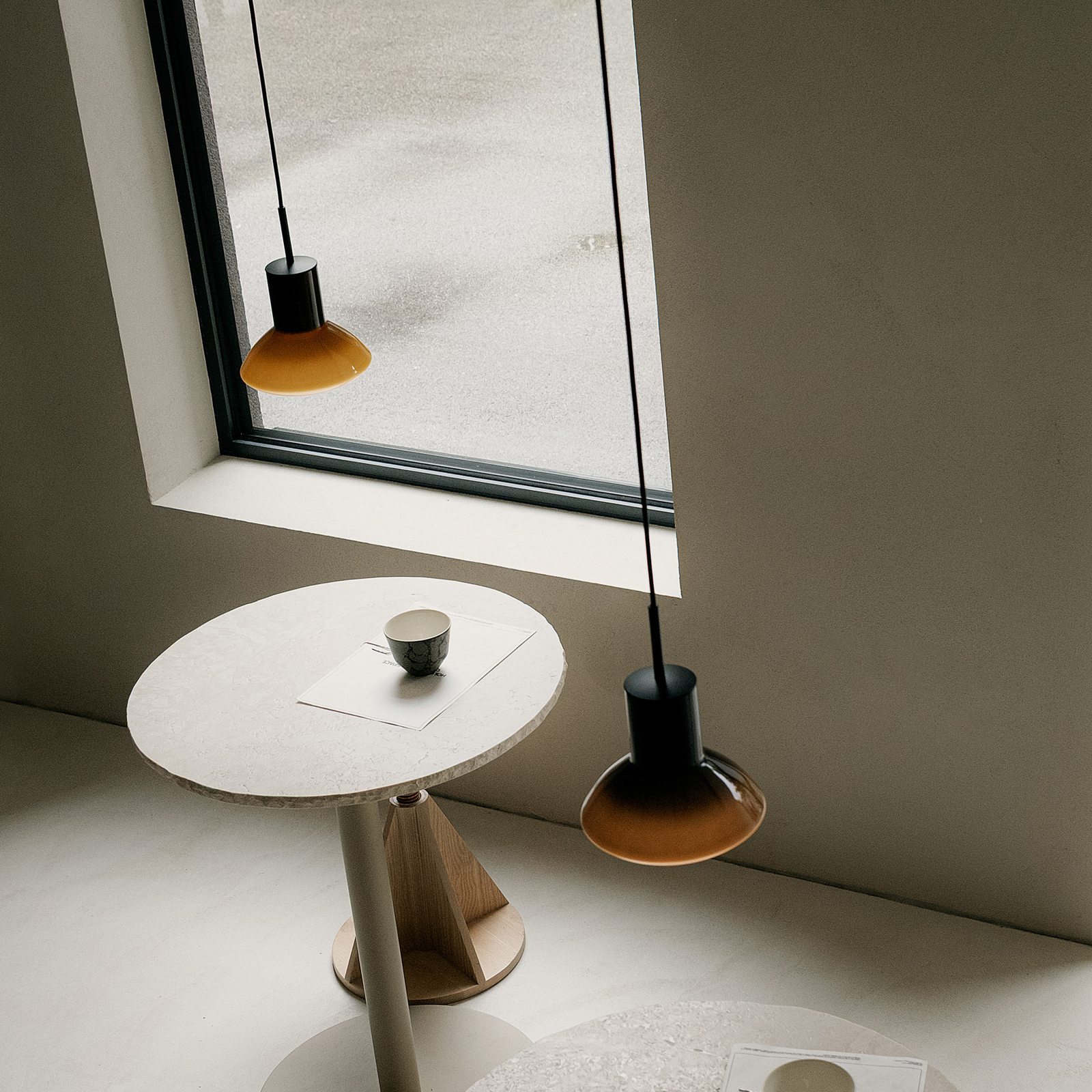 Candeeiro suspenso Grupa Onda, ocre, Ø 17 cm, vidro, GU10