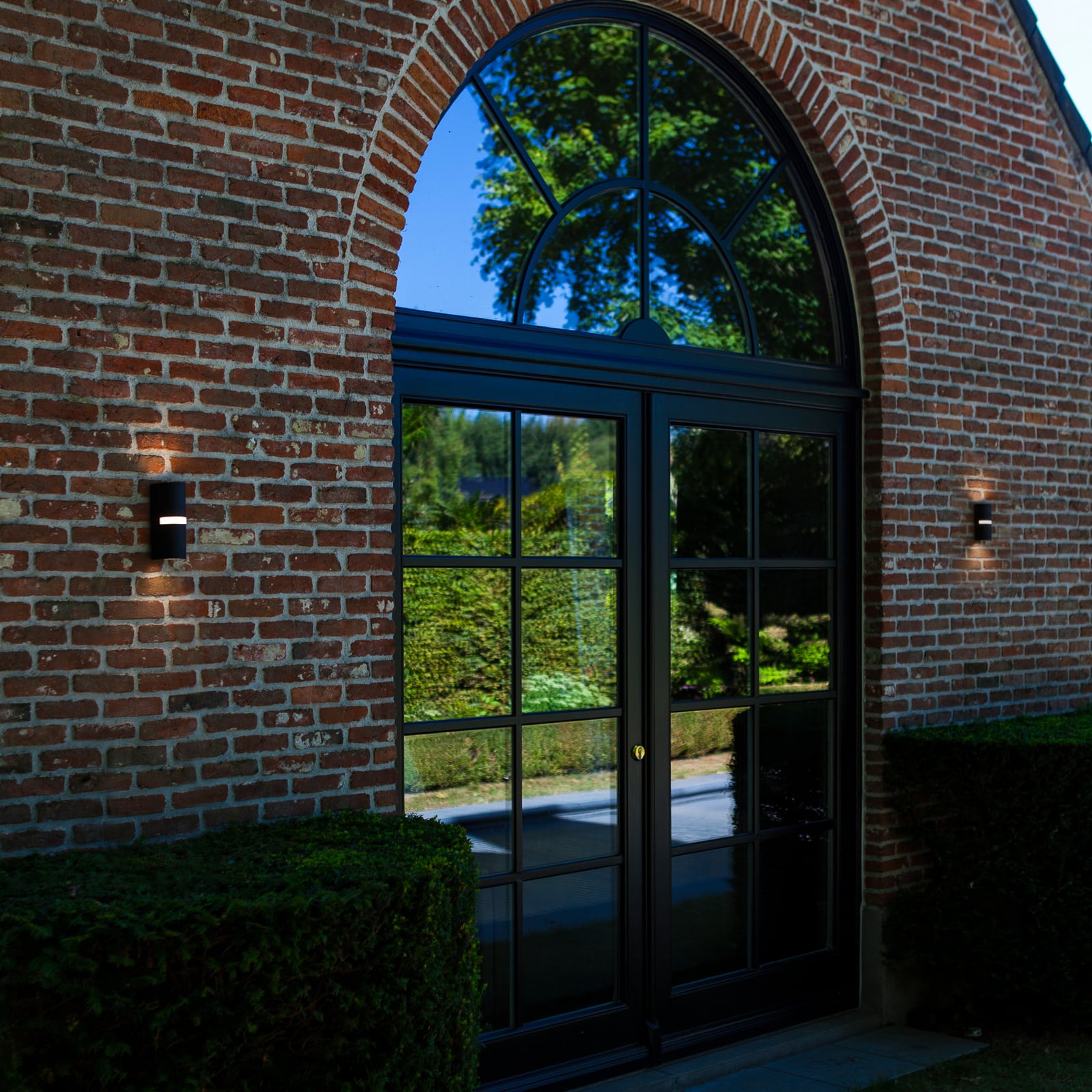 Kinkiet zewnętrzny MIKA, czarny, wysokość 19 cm, 2 x GU10, IP54