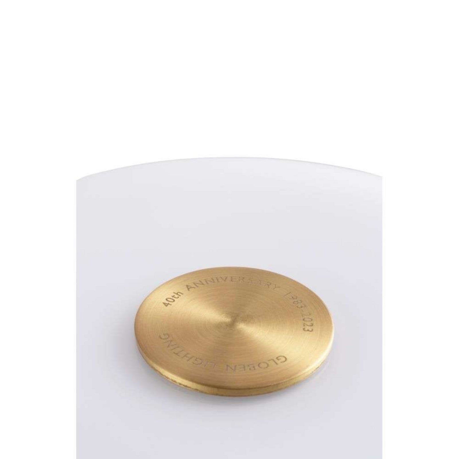 Bullen 25 Bordslampa White Globen Lighting - Vardagsrum - Glas