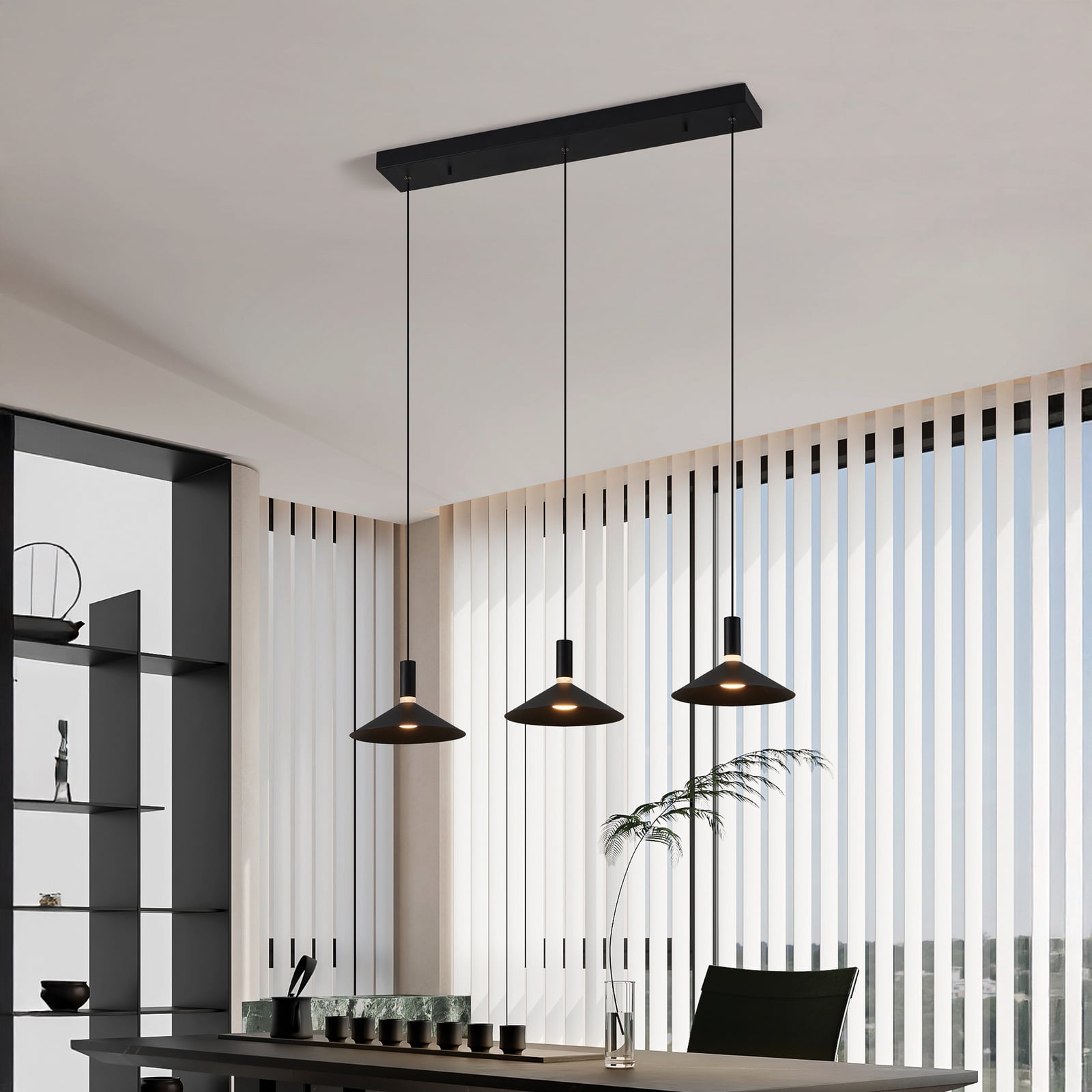 Slimme hanglamp Conomavilla-Z, zwart 92 cm 3-lamps CCT RGB Slimme hanglamp Conomavilla-Z, zwart 92 cm 3-lamps CCT RGB