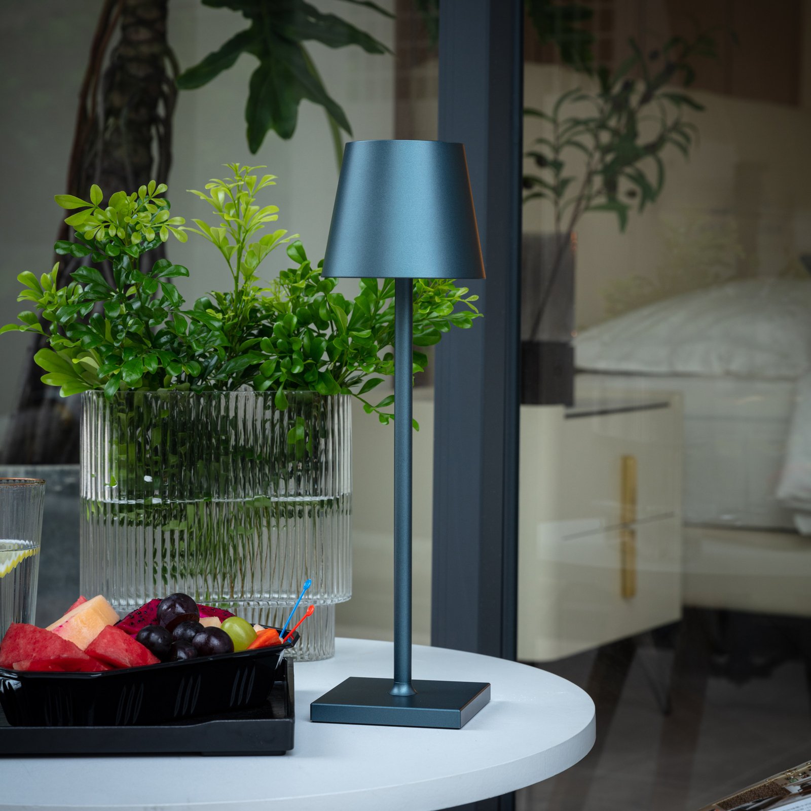 Lindby Janea LED-bordslampa, gråblå