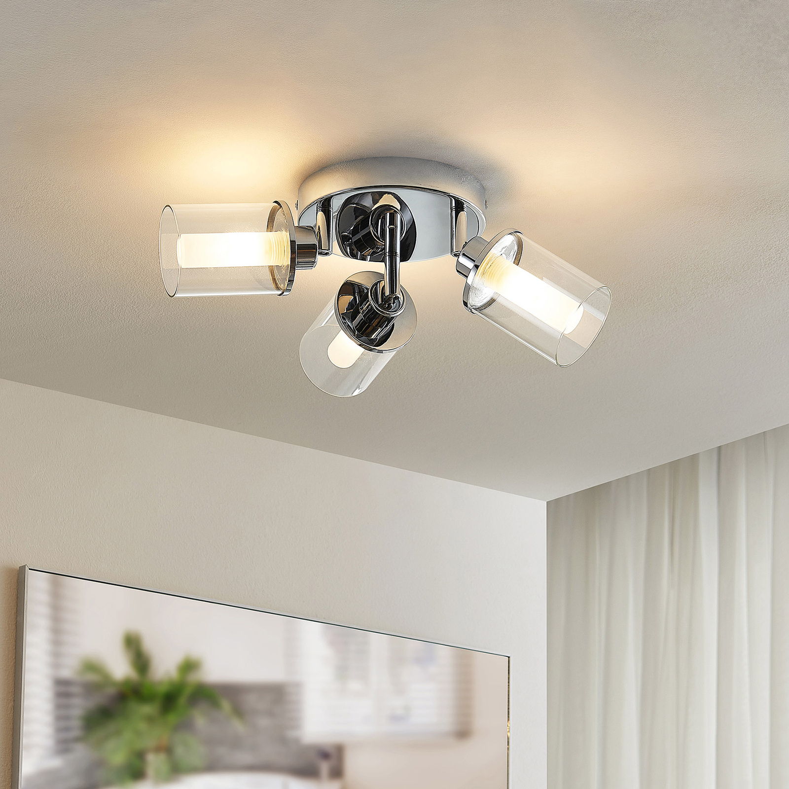 Lindby Vinza spotlight with double shade, chrome round