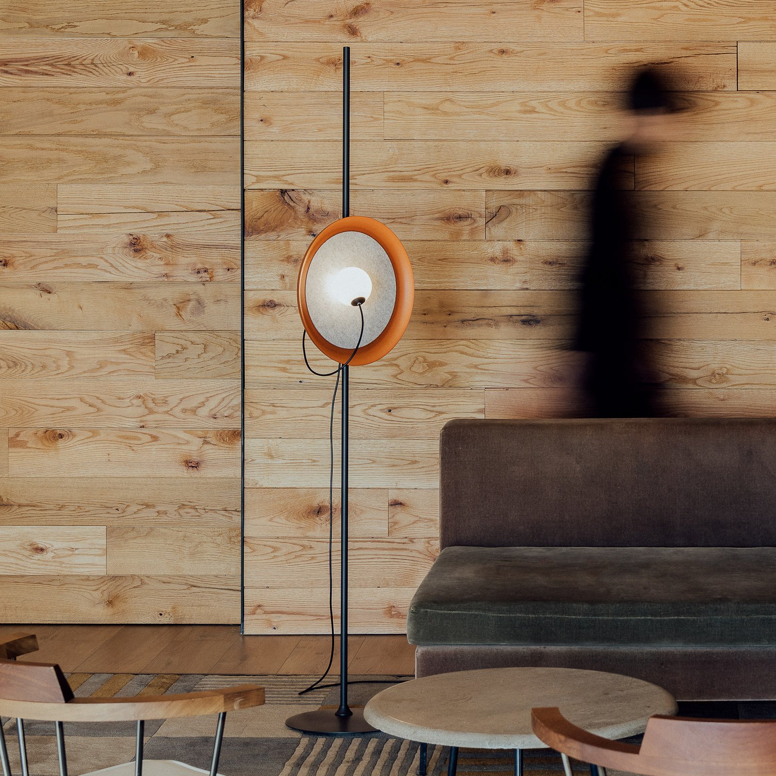 Milan Wire floor lamp, flexible shade positioning