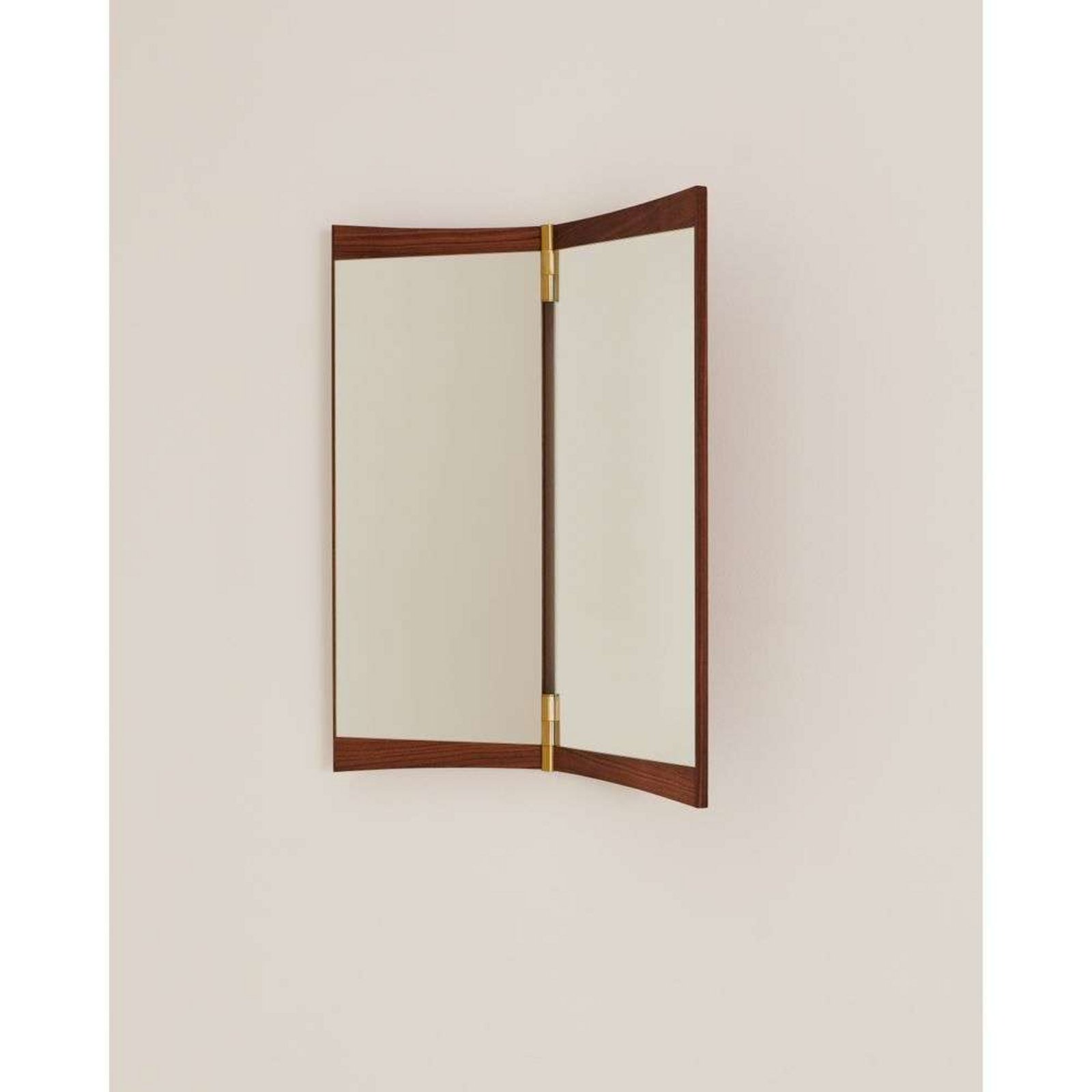 Vanity Wall Mirror 2 - GUBI