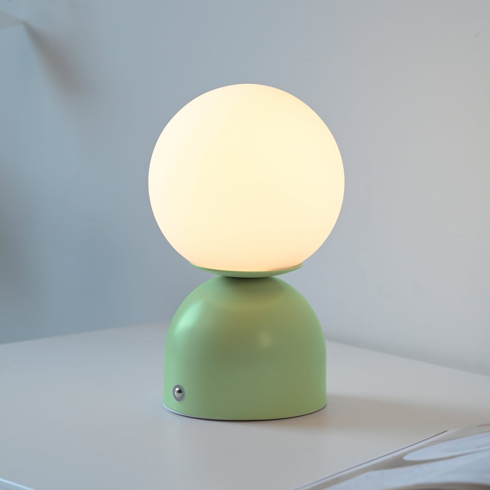 LED-akutoitel laualamp RUDI, roheline, kõrgus 20 cm, CCT, puutetundlik hämardus