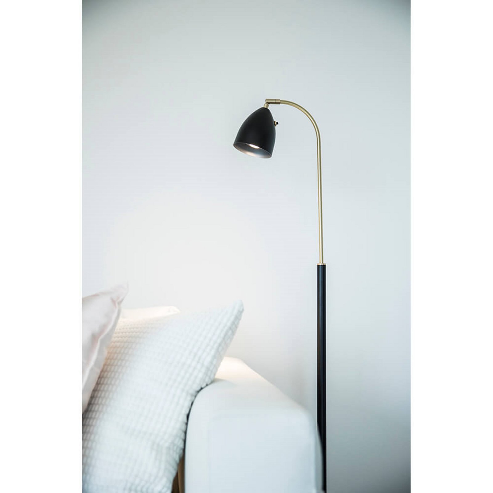 Deluxe Lampadar White/Brass LED - Belid