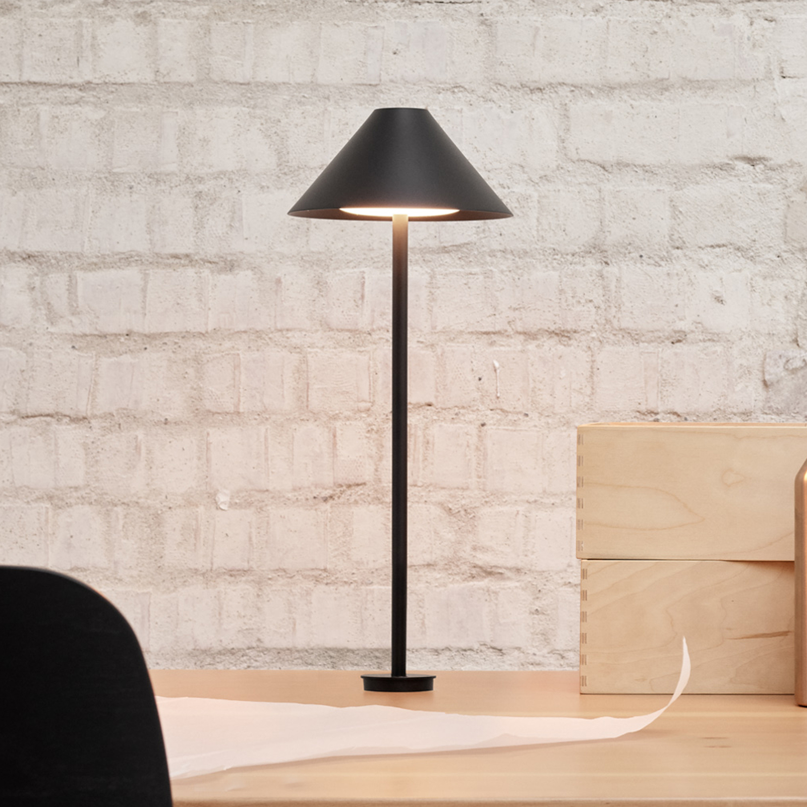 Louis Poulsen Keglen table lamp Pin dimmable-to-warm