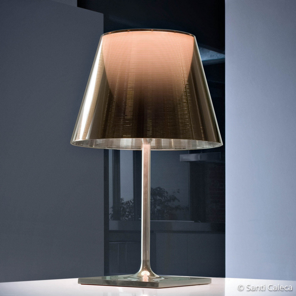 Flos KTribe T2 bordslampa aluminiumbrons, metallisk från Flos