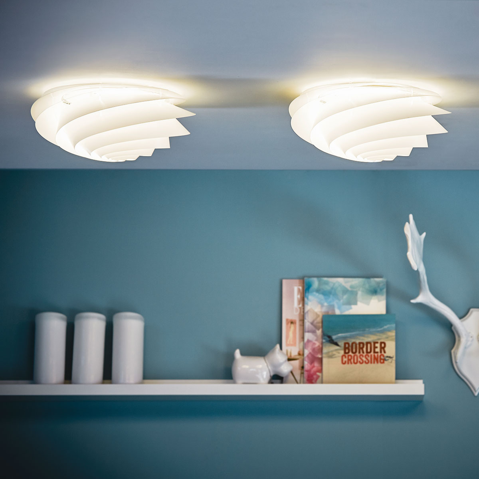 LE KLINT Swirl Medium - wandlamp met LED, wit