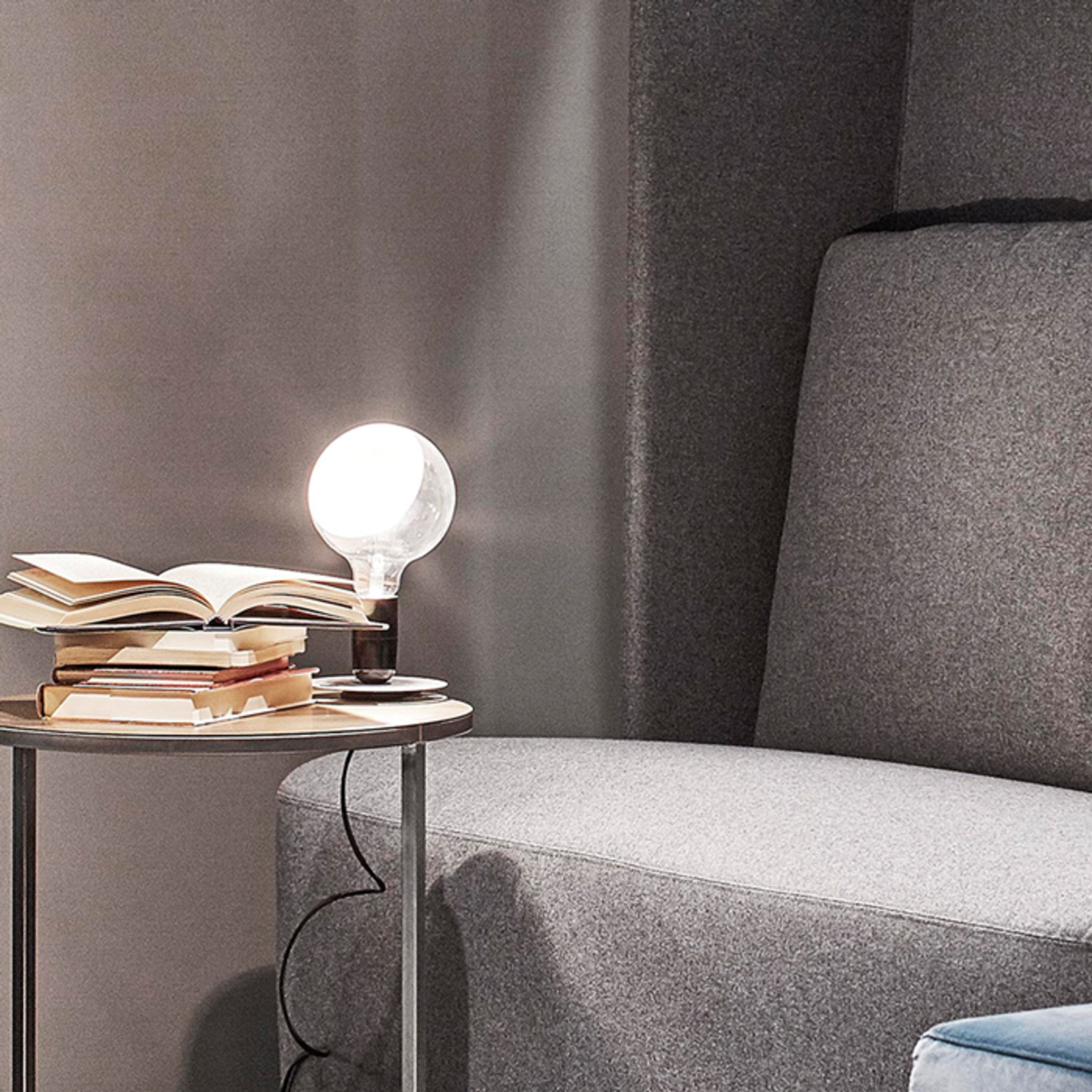 Flos FLOS Lampadina LED table lamp, black, for Living / Dining Room, aluminium, E27, 2 W, energy efficiency: A++, H: 24 cm