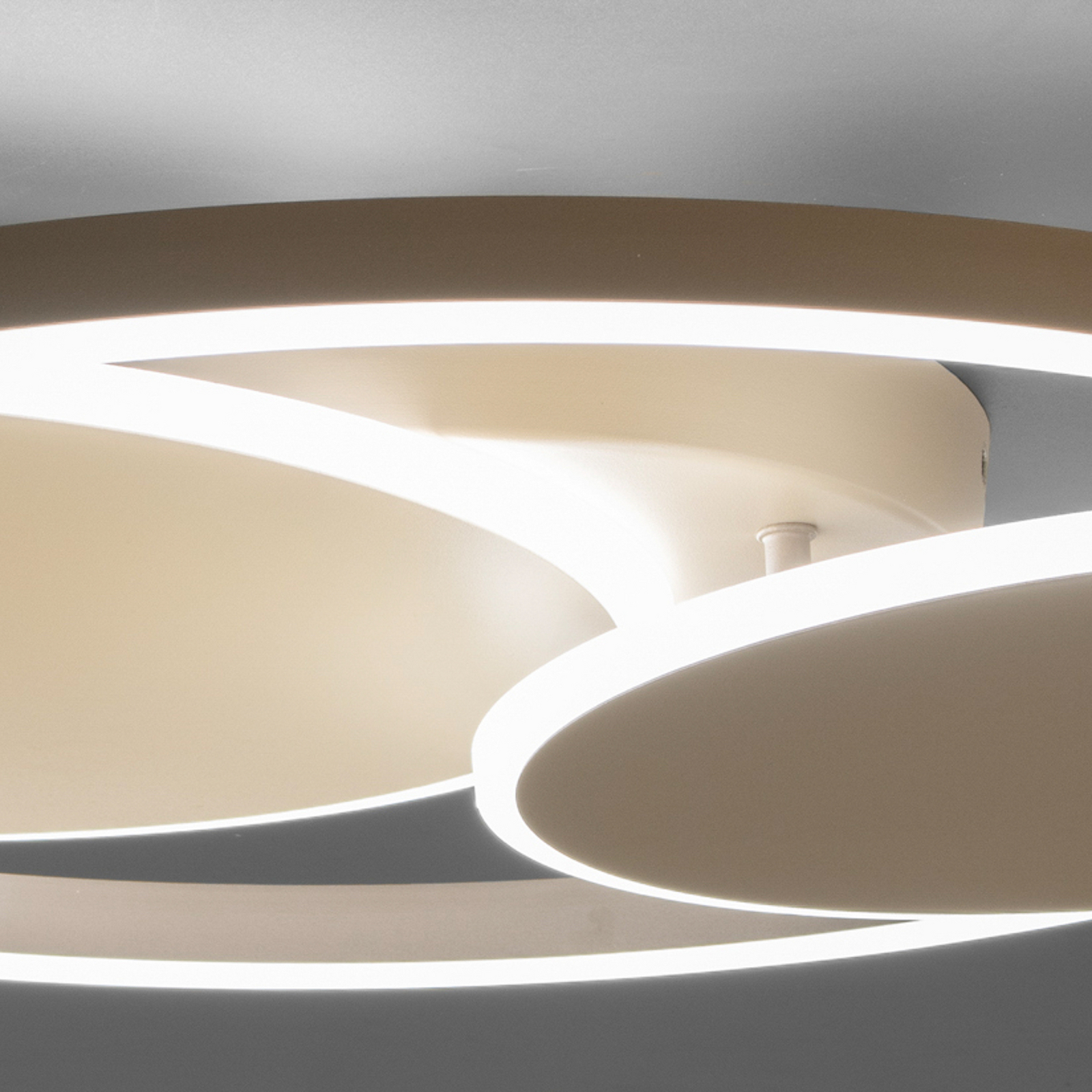 LED-Deckenlampe Lunea, Länge 66 cm, sandfarben/greige, CCT LED-Deckenlampe Lunea, Länge 66 cm, sandfarben/greige, CCT