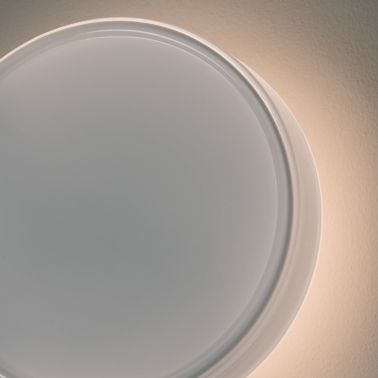 MARSET LED wandlamp Caramel, opaal, Ø 28 cm, TRIAC, glas