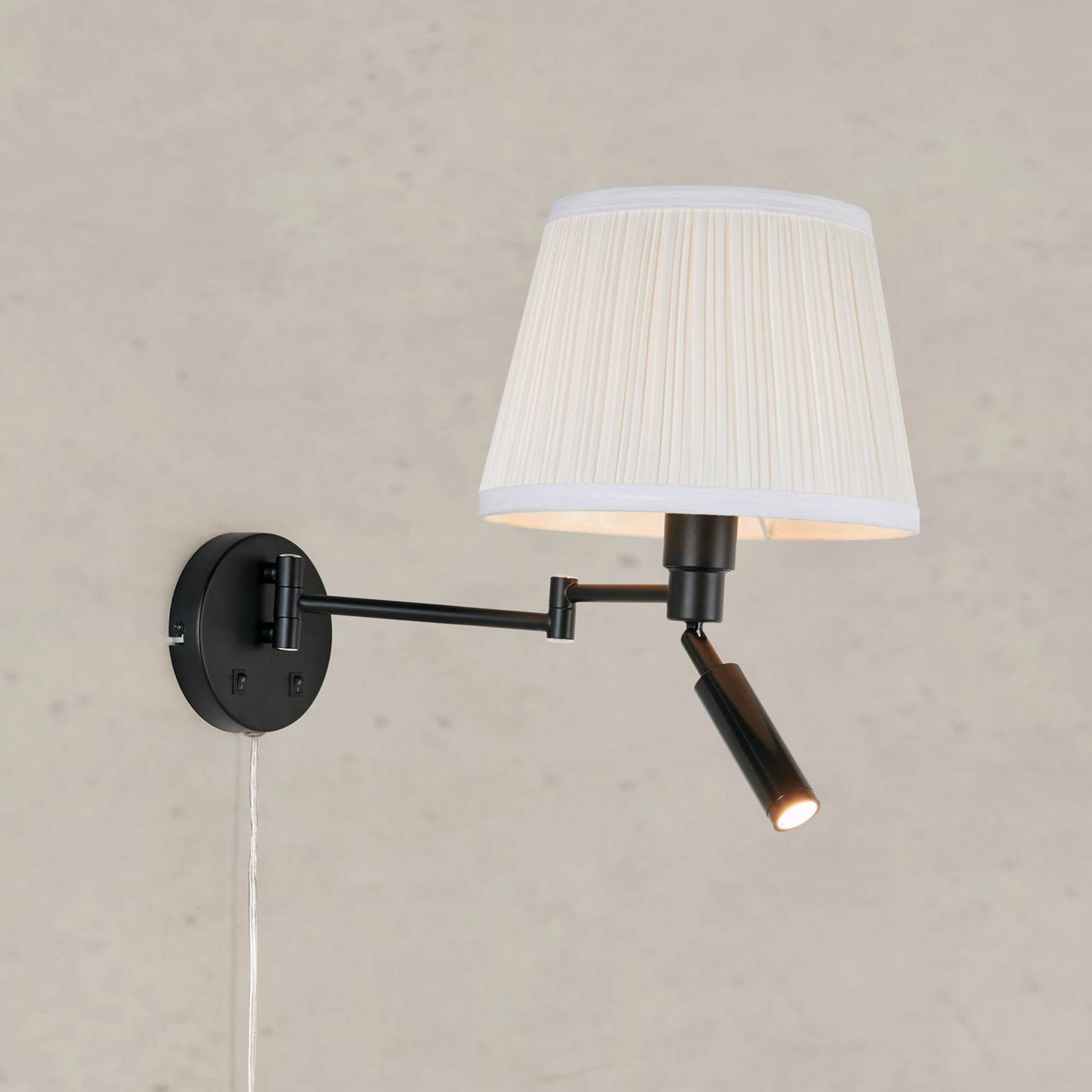 Wandlampe Pivot, naturweiß/schwarz, Ausladung 43 cm, 2-flg. günstig online kaufen