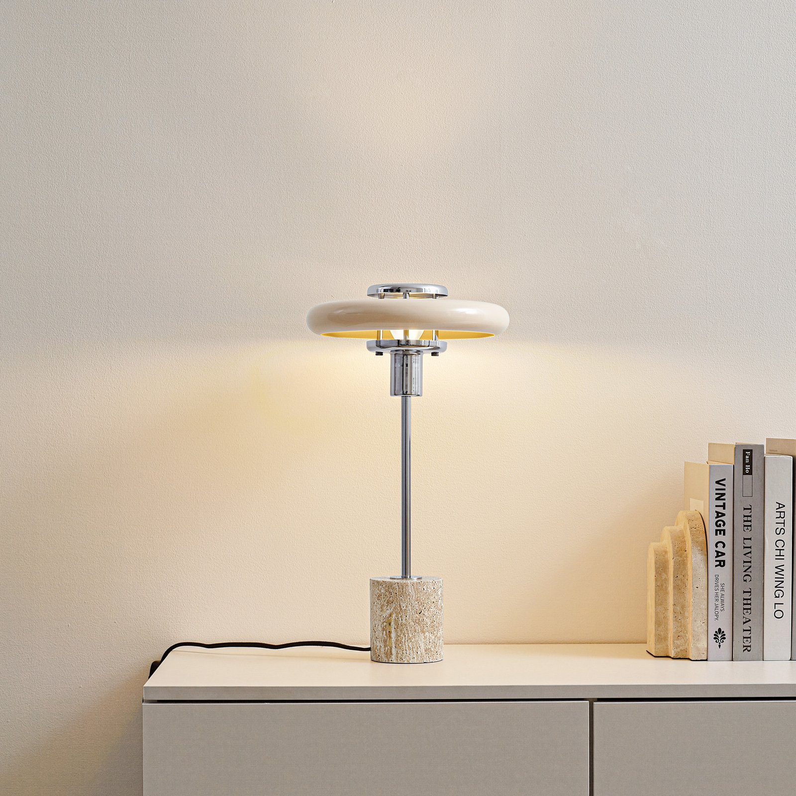 Lindby stalo lempa Branford, 46 cm, smėlio spalvos, metalas/travertinas