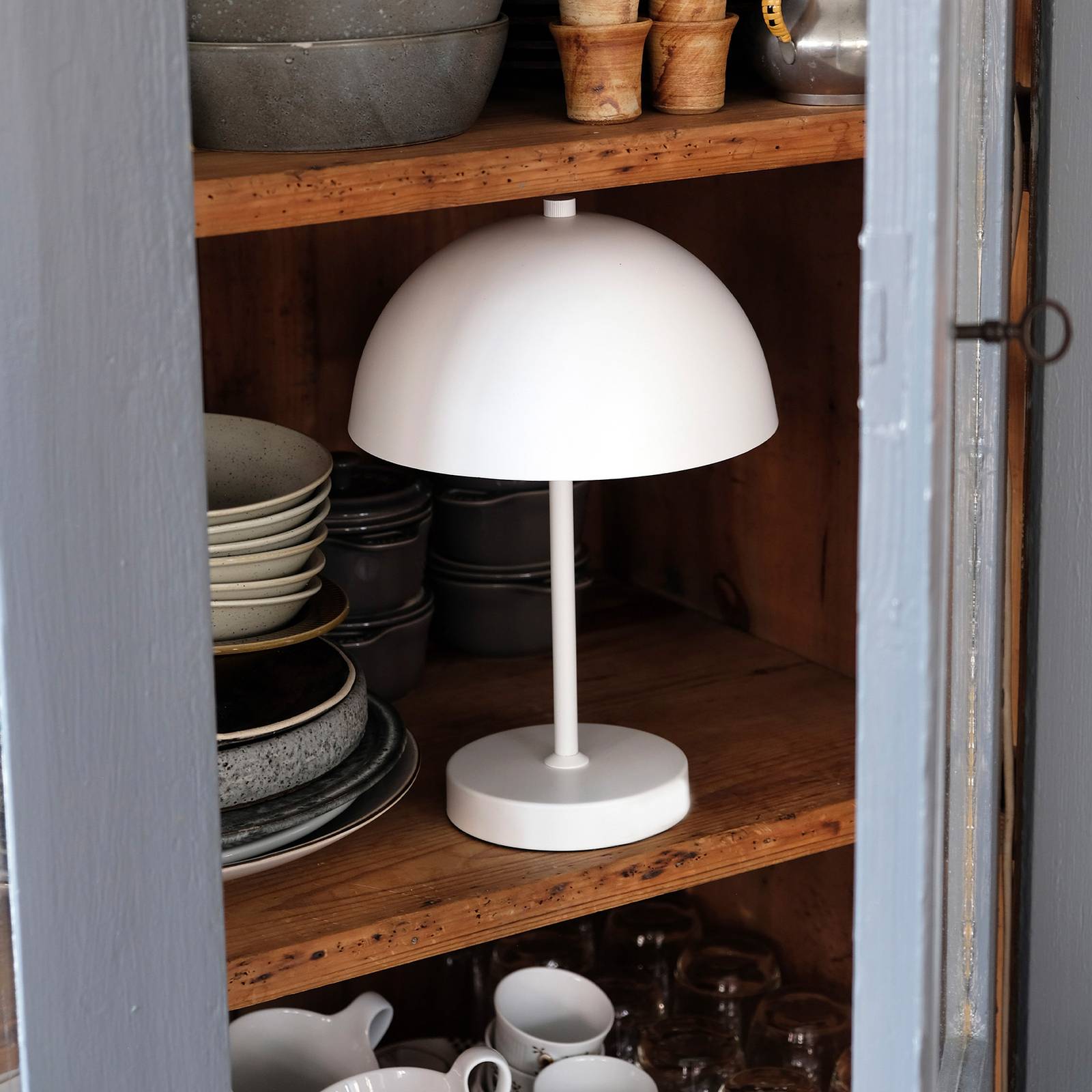 Dyberg Larsen Stockholm Lampe de table à accu, blanc