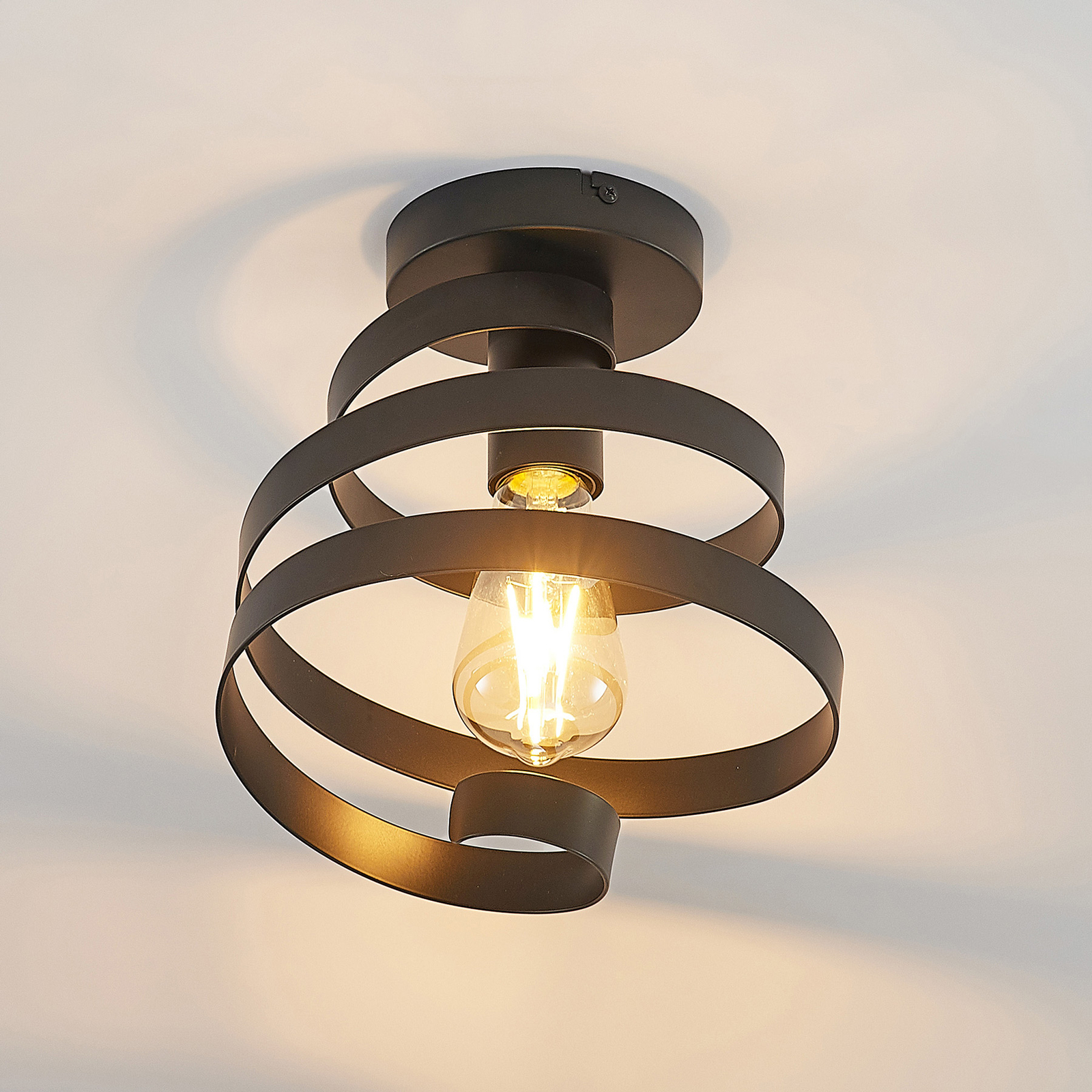 Lindby Colten taklampe, spiral, svart