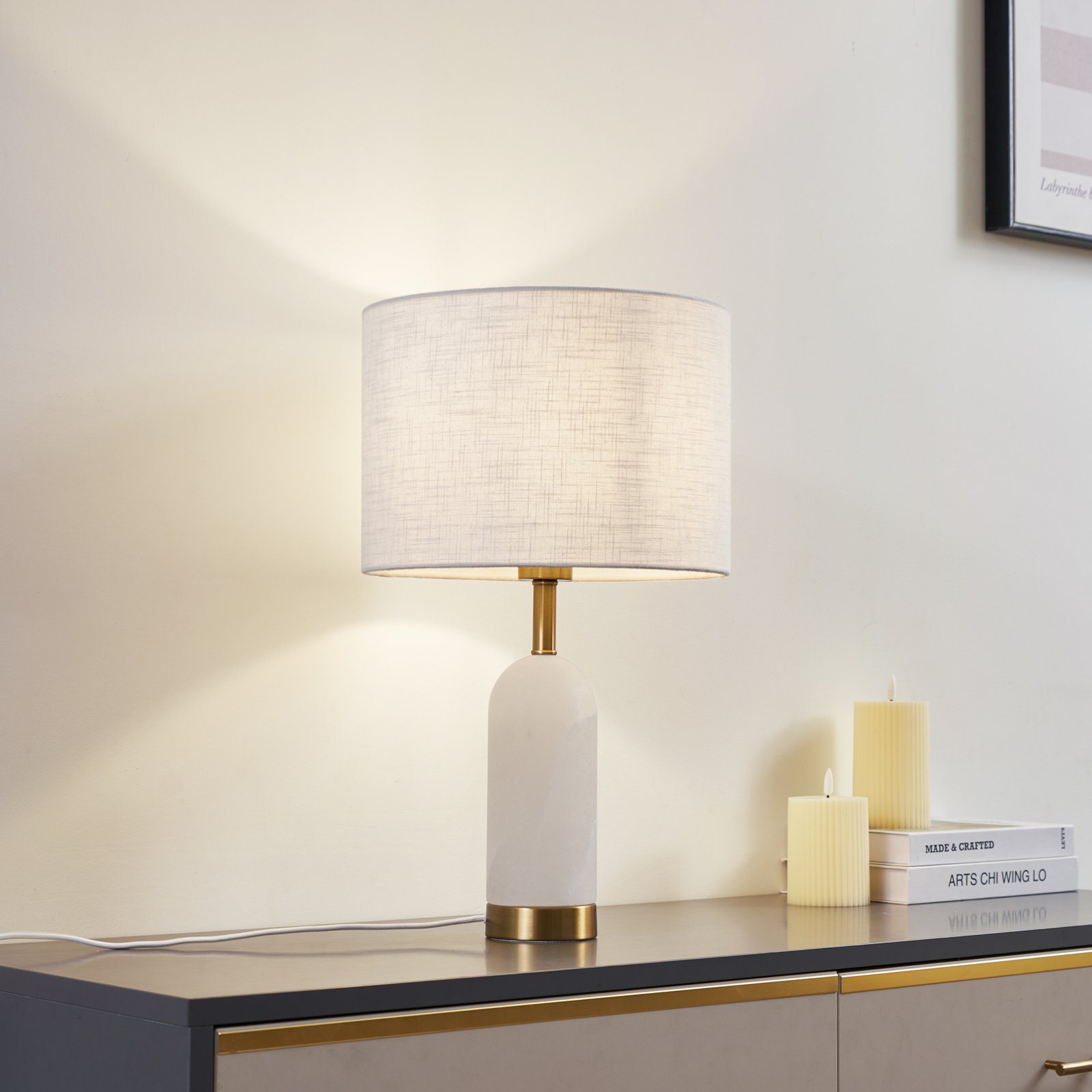 Alabaster Bordlampe Ø30 Hvid/Guld - Lindby