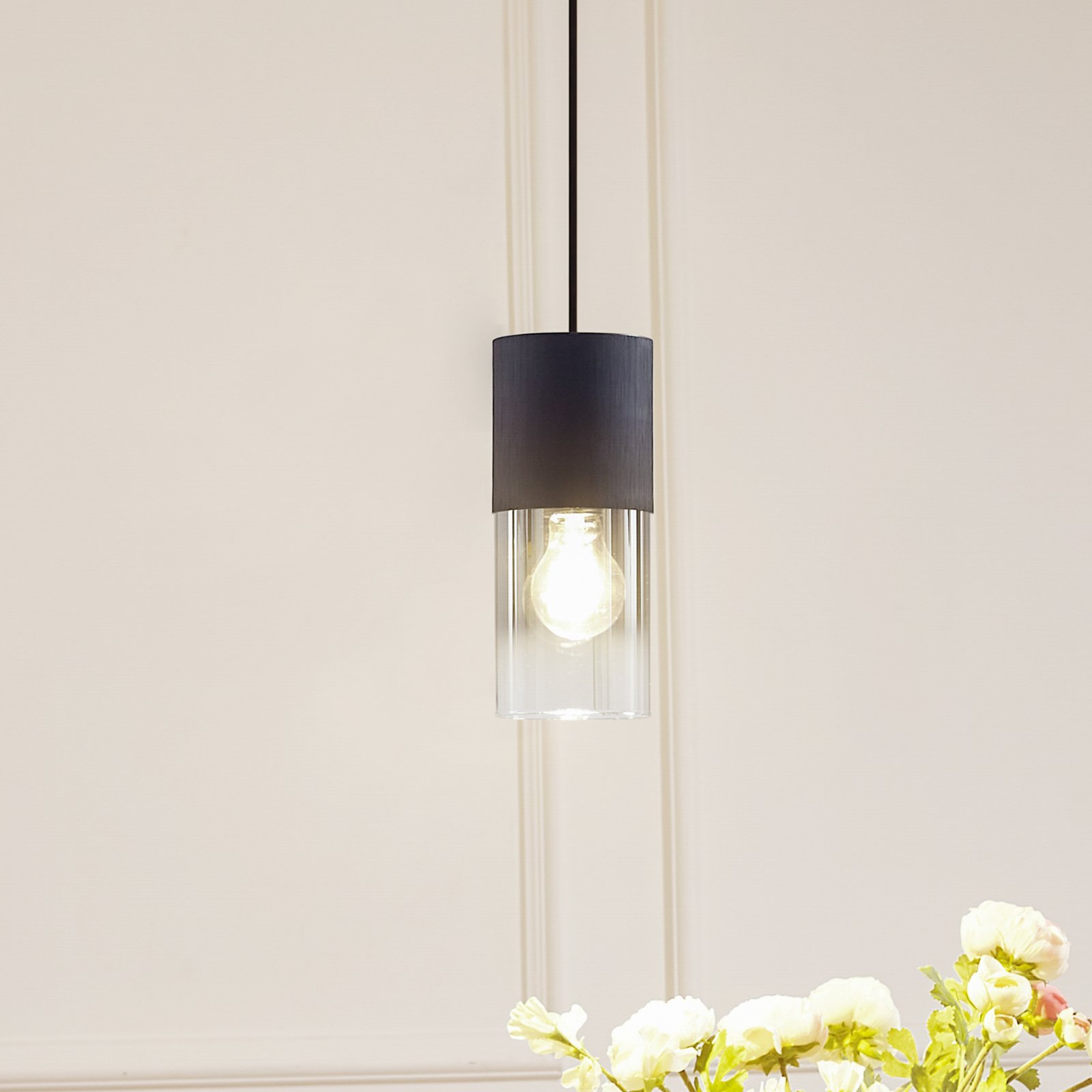 Lindby hanglamp Svante, 1-lamp, zwart, glas, Ø 10cm