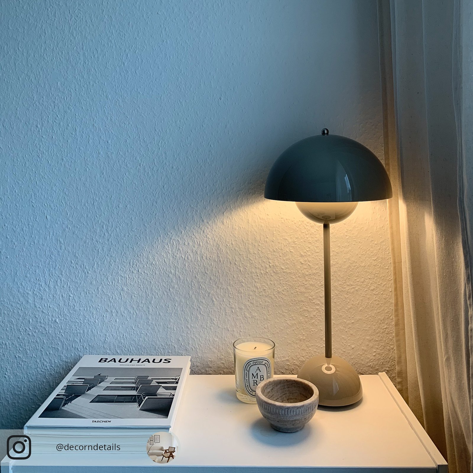 Stolová lampa Flowerpot VP3 Grey Beige - &Tradition