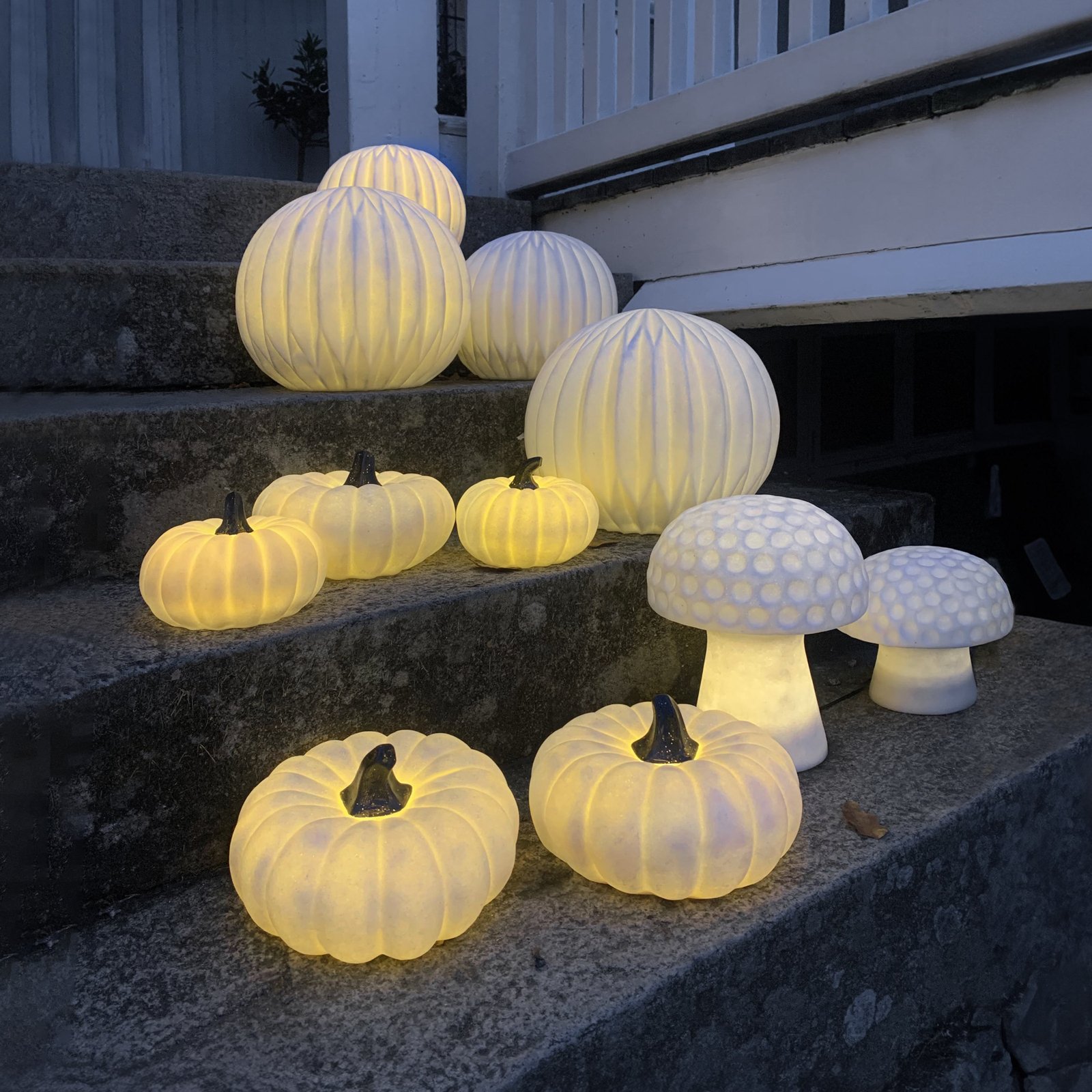 LED solar light Sandy Height 15.7 cm white plastic mushroom shape