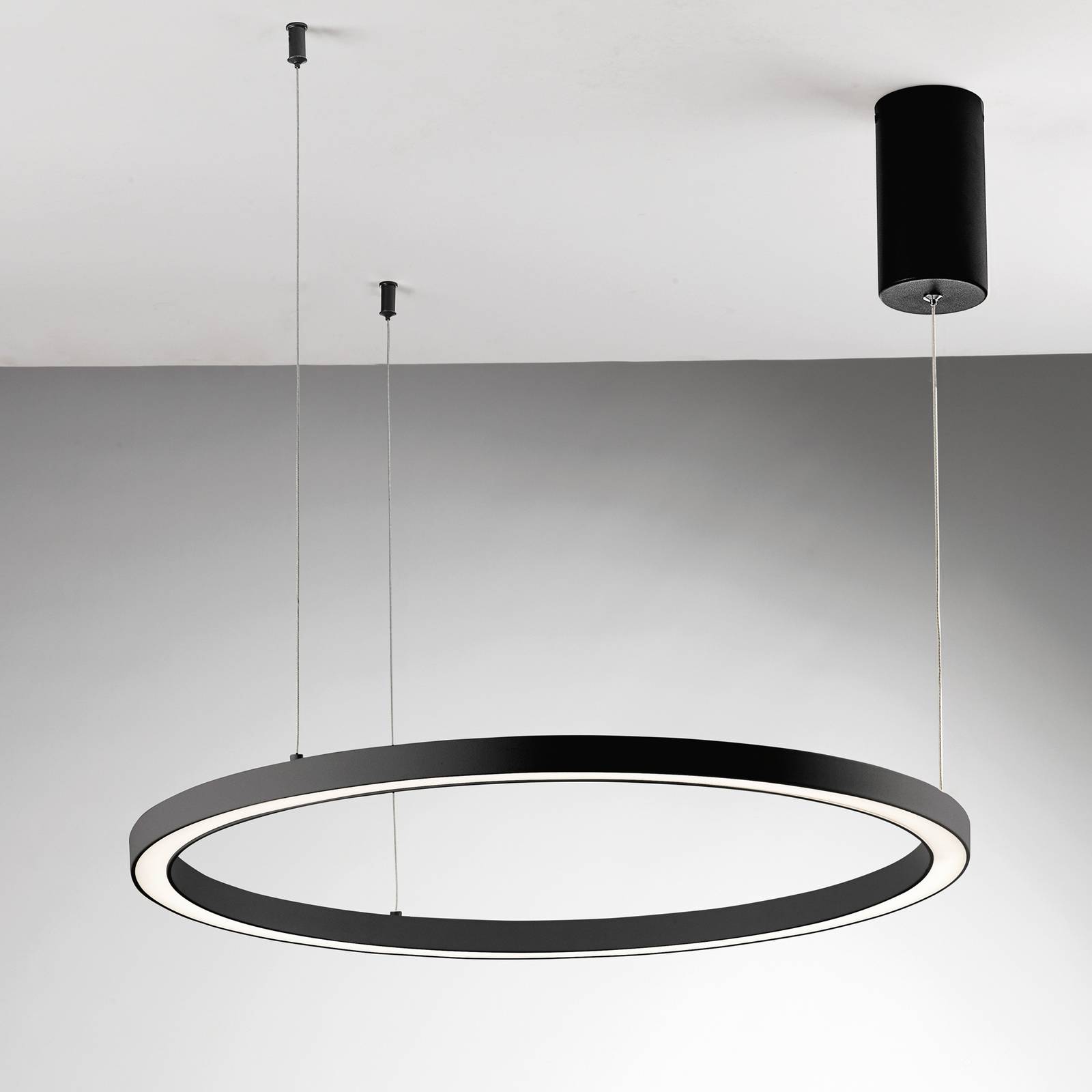 Luce Ambiente Design LED-pendellampa Hoop, svart, Ø 80 cm, metall, CCT