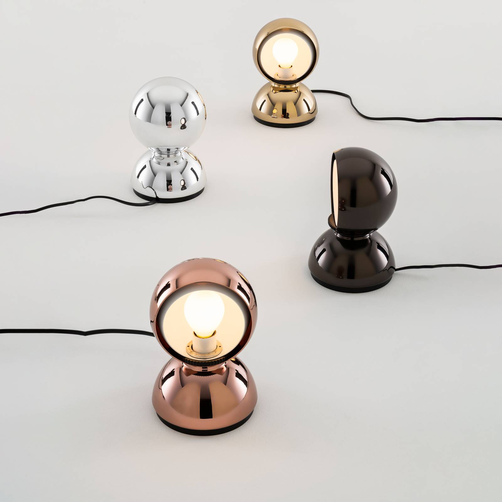 Artemide Eclisse lampa stołowa, złota