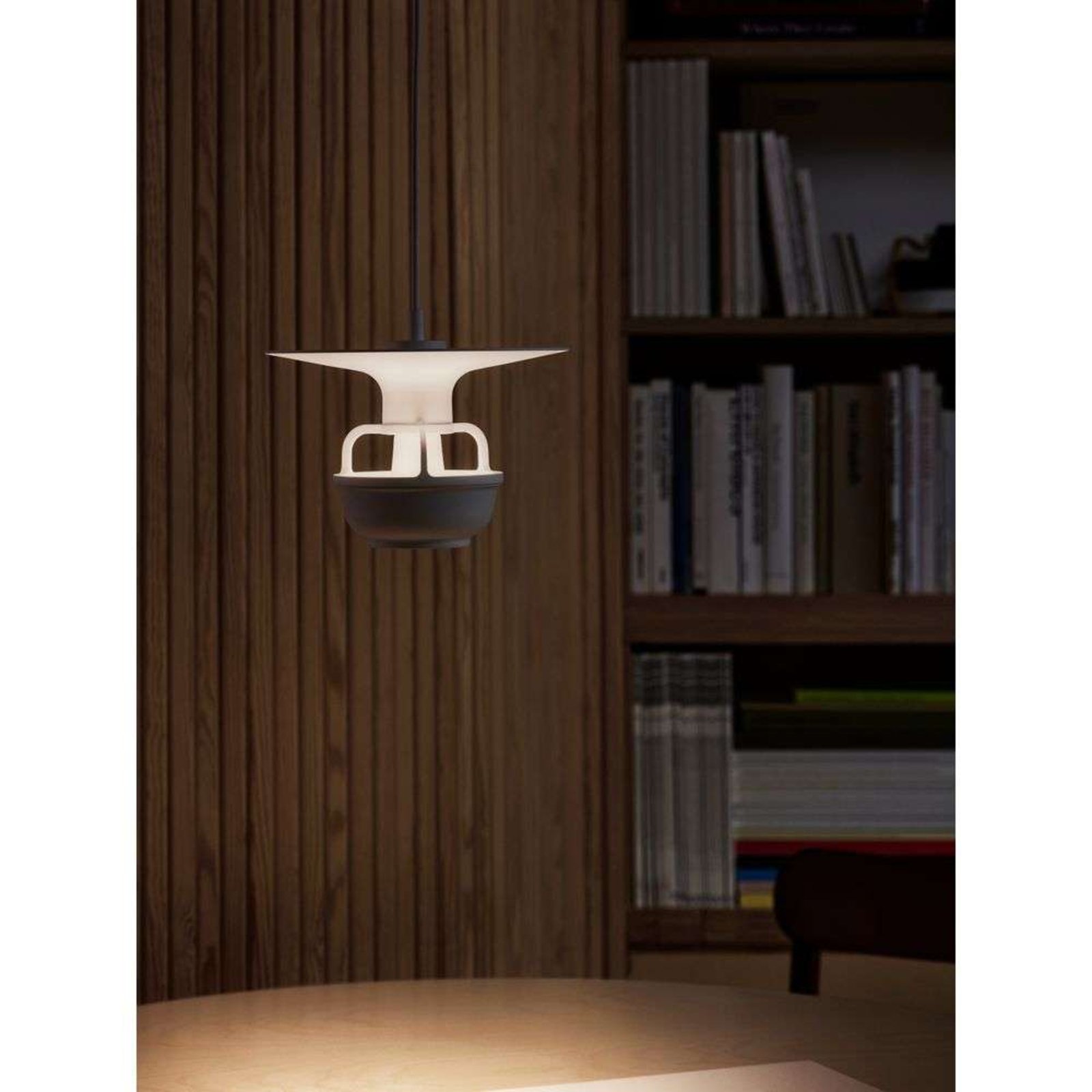 Kori Lustră Pendul Light w/Disc Abajur White - Artek