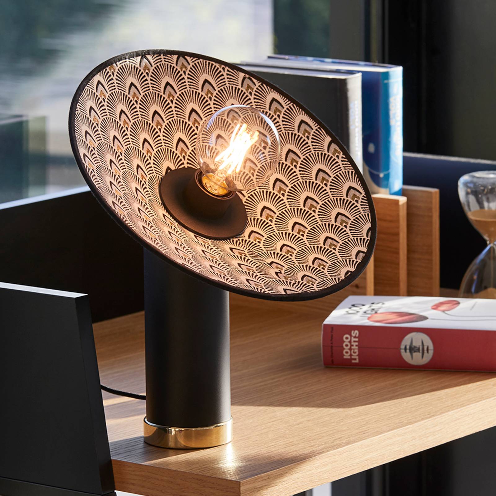 E-shop MARKET SET Gatsby stolová lampa vzor páva