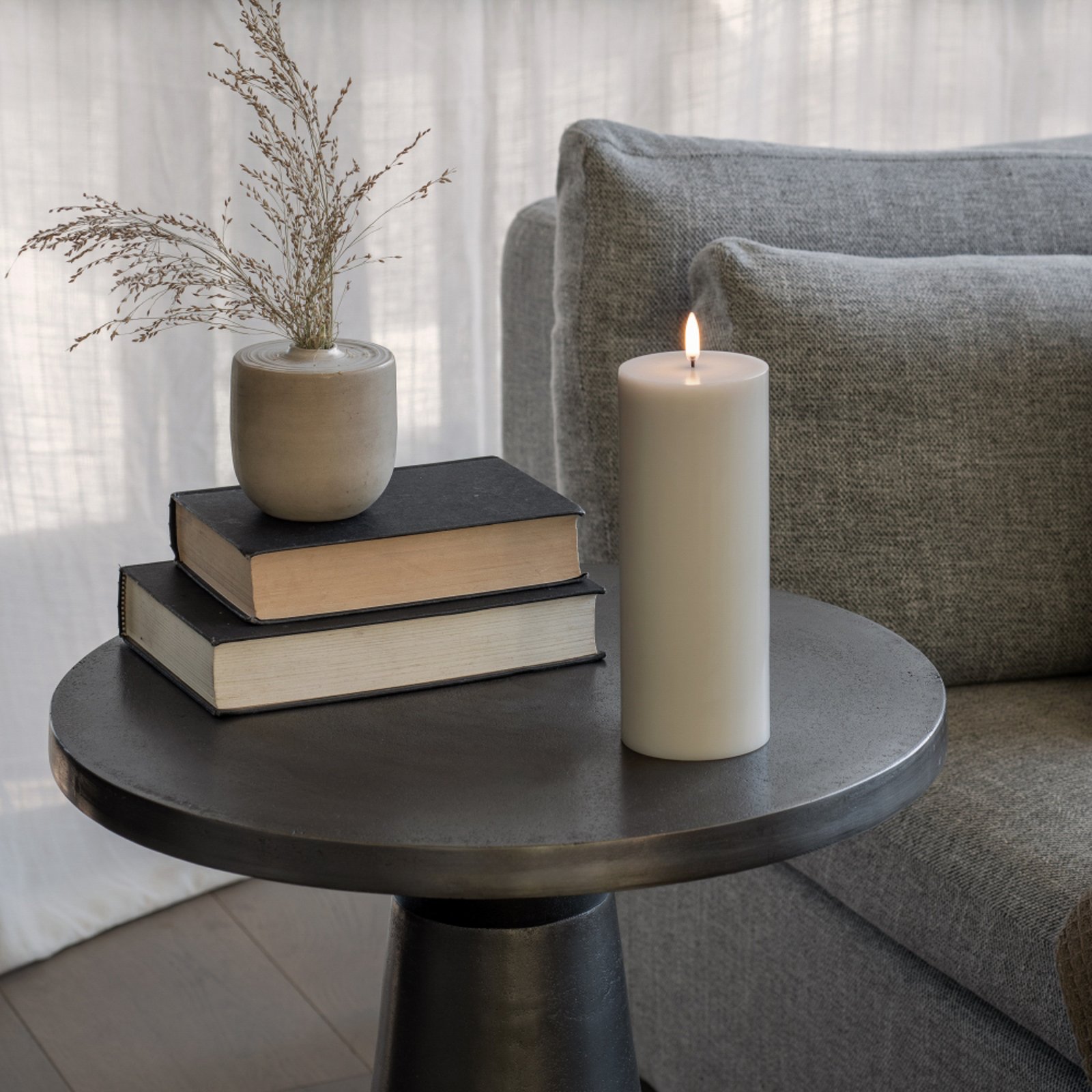 Candela LED PILLAR, grigio chiaro Altezza 20 cm Cera - Uyuni Lighting Candela LED PILLAR, grigio chiaro Altezza 20 cm Cera - Uyuni Lighting