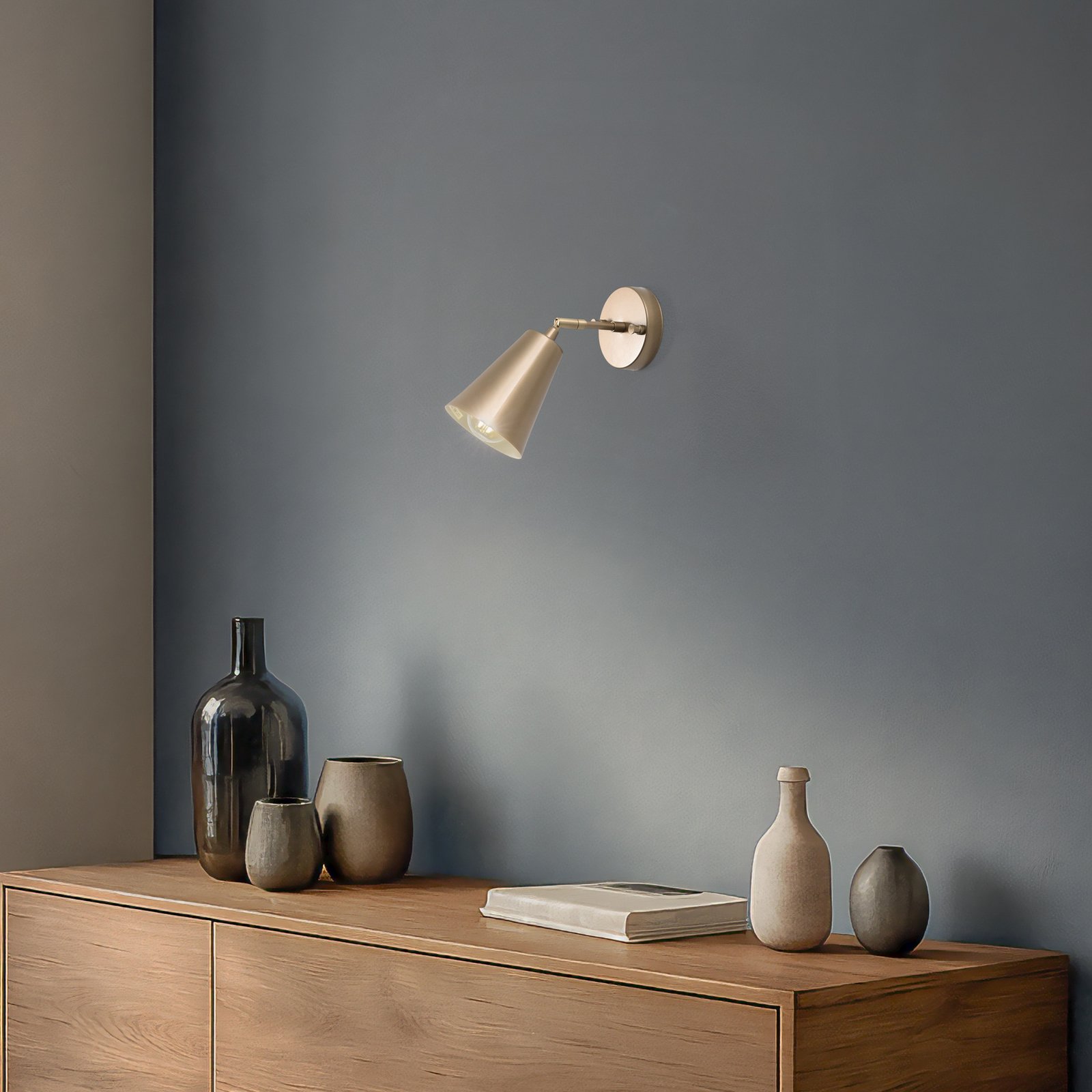 Applique murale Evander, dorée, métal, hauteur 21 cm, E27 Applique murale Evander, dorée, métal, hauteur 21 cm, E27