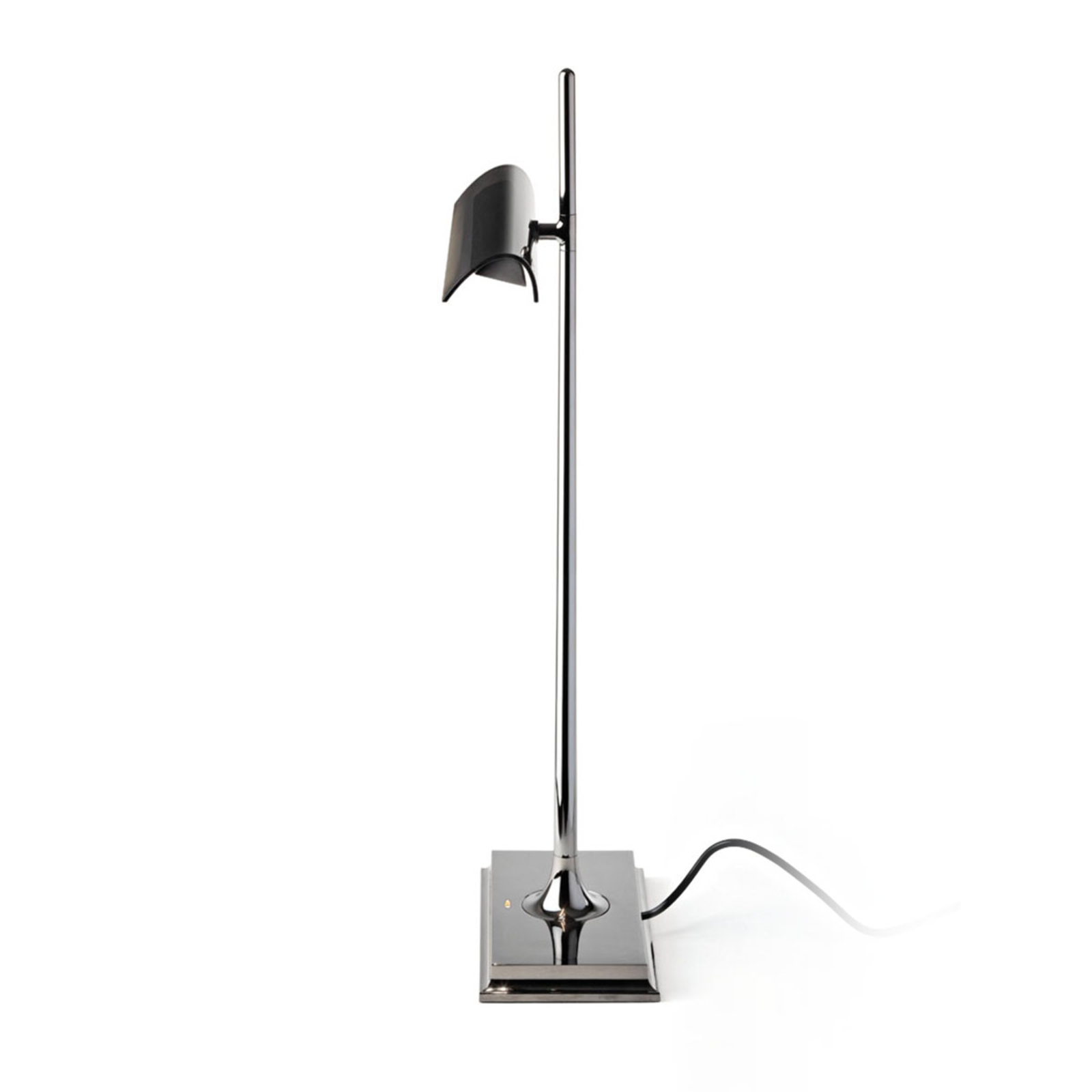 FLOS Goldman - Tischleuchte mit USB-Anschluss