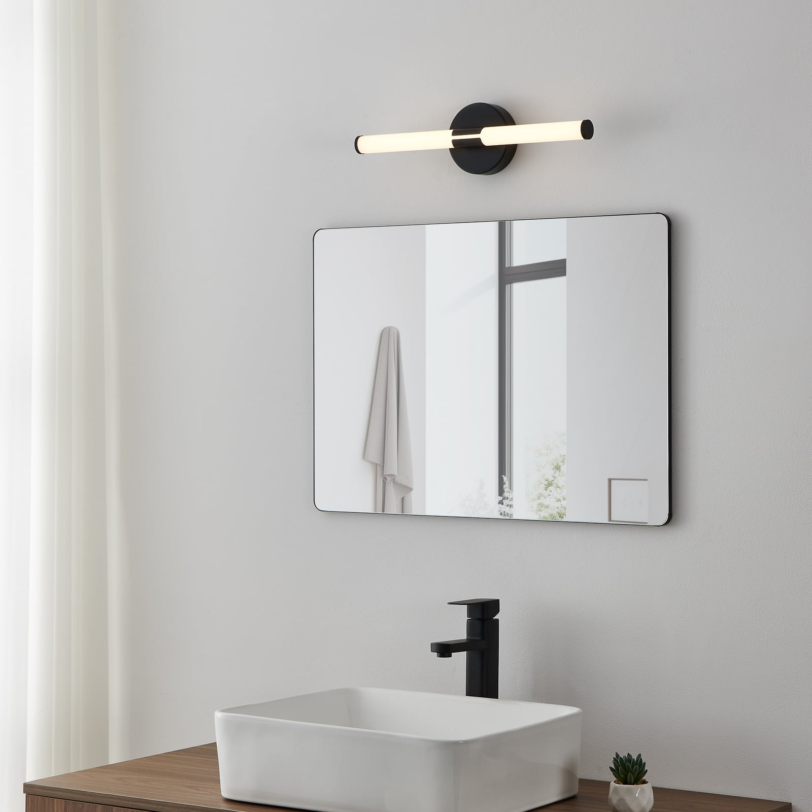 LED-Wandleuchte Ramola, schwarz, Breite 45 cm, IP44, CCT