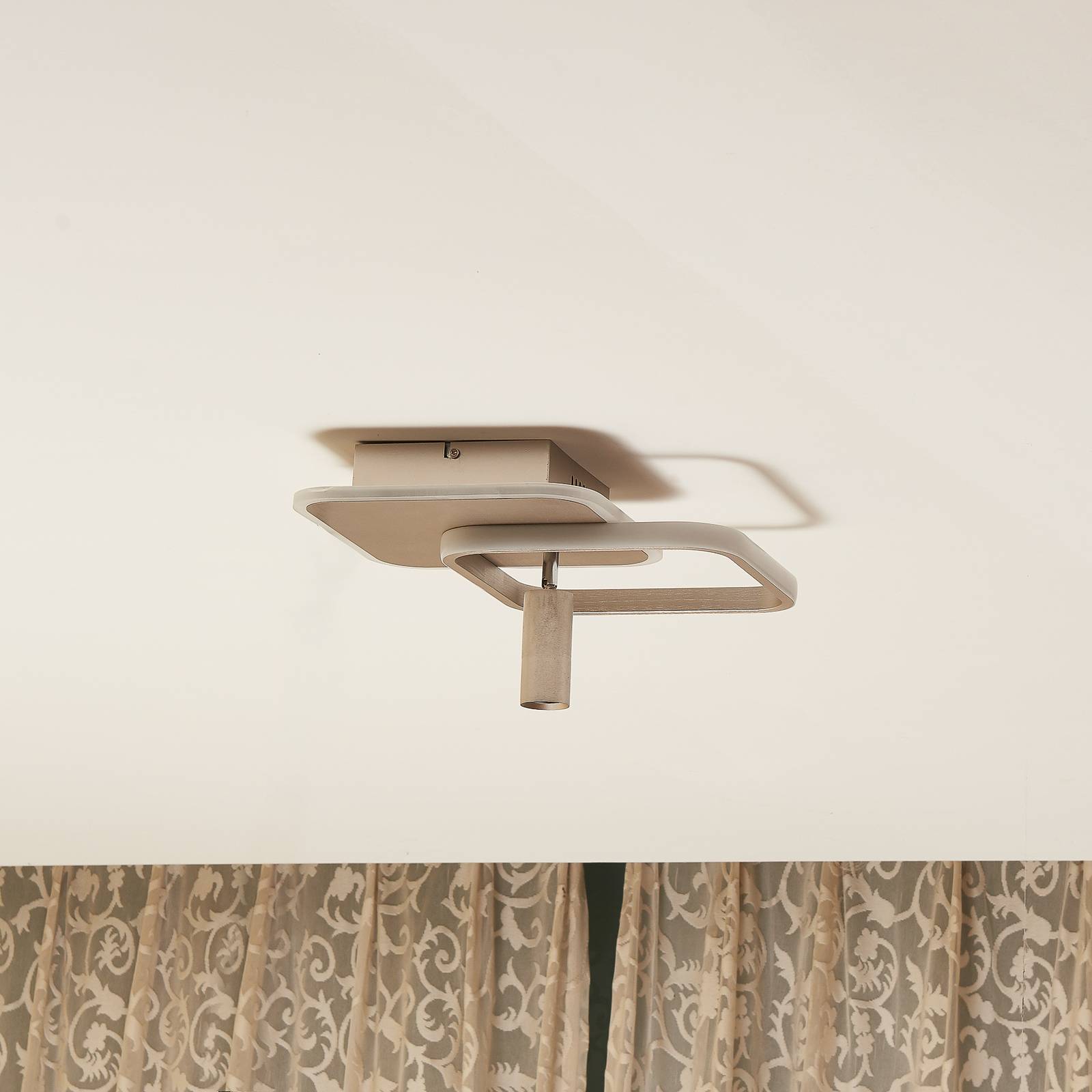 Lucande Tival-LED-kattovalo kulmikas 34cm nikkeli