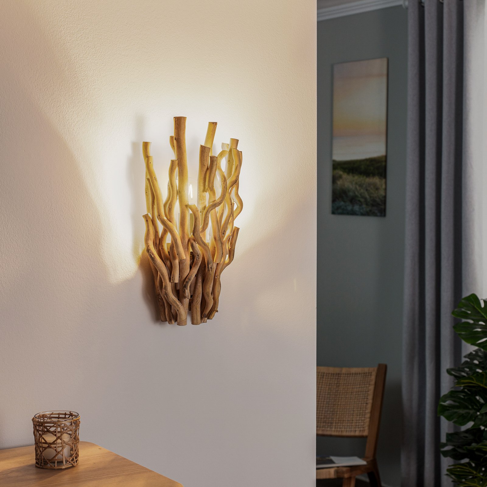 Agar wall light, lampshade made of wood
