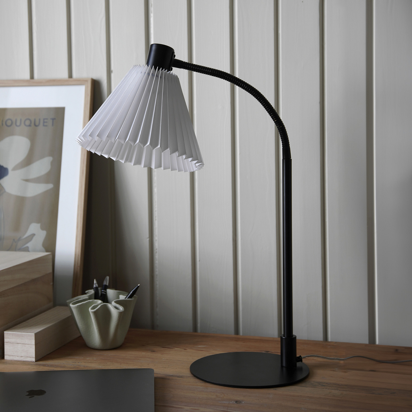 Stolní lampa Mira, černá/bílá, železo/látka, výška 59 cm