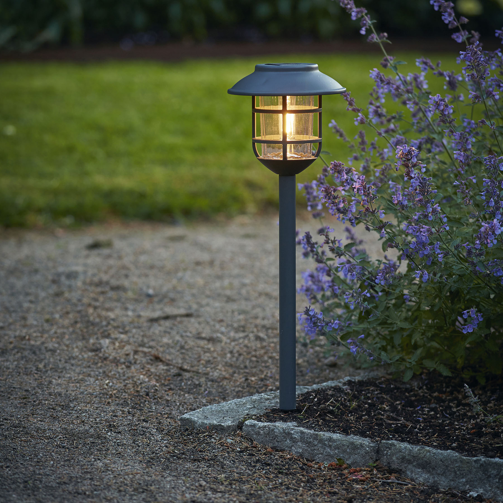 Best Season Filippa LED solar light with a ground spike, aluminium, steel, 0.06 W, energy efficiency: A+, H: 50 cm