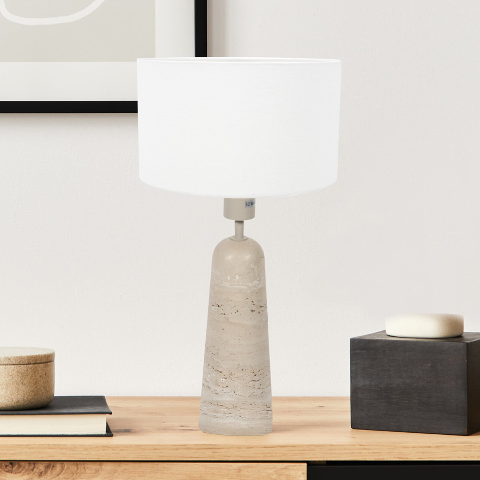 Anne Light Lampa de masă Travino înălțime 49 cm travertin pânză E27 - Camera de zi / sufragerie - crem alb - Marmură