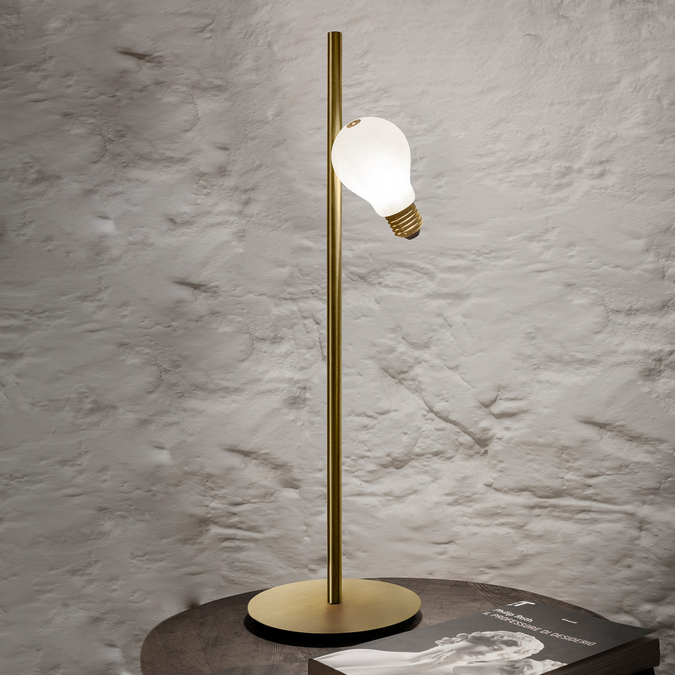 Slamp Idea Bordslampa, guld / mässing från Slamp
