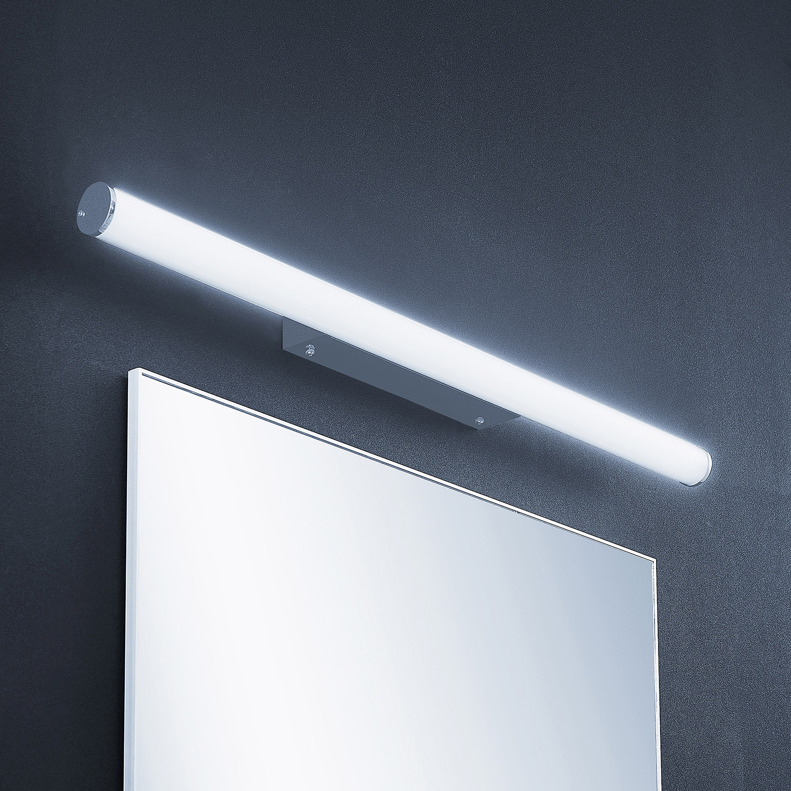 Lindby Sanbi lampada LED da specchi, 90 cm