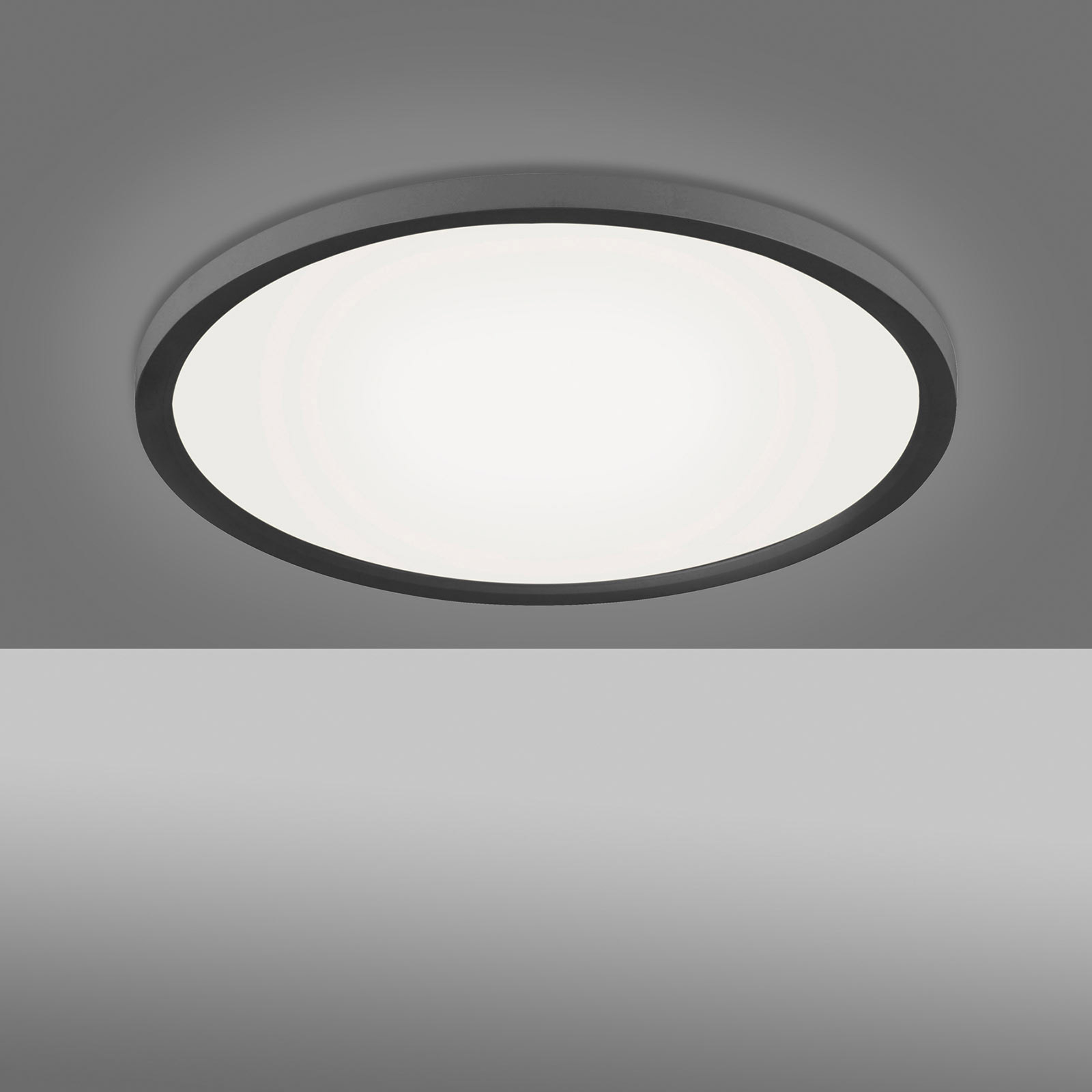 LED stropna svetilka Flat CCT, Ø 40 cm, črna