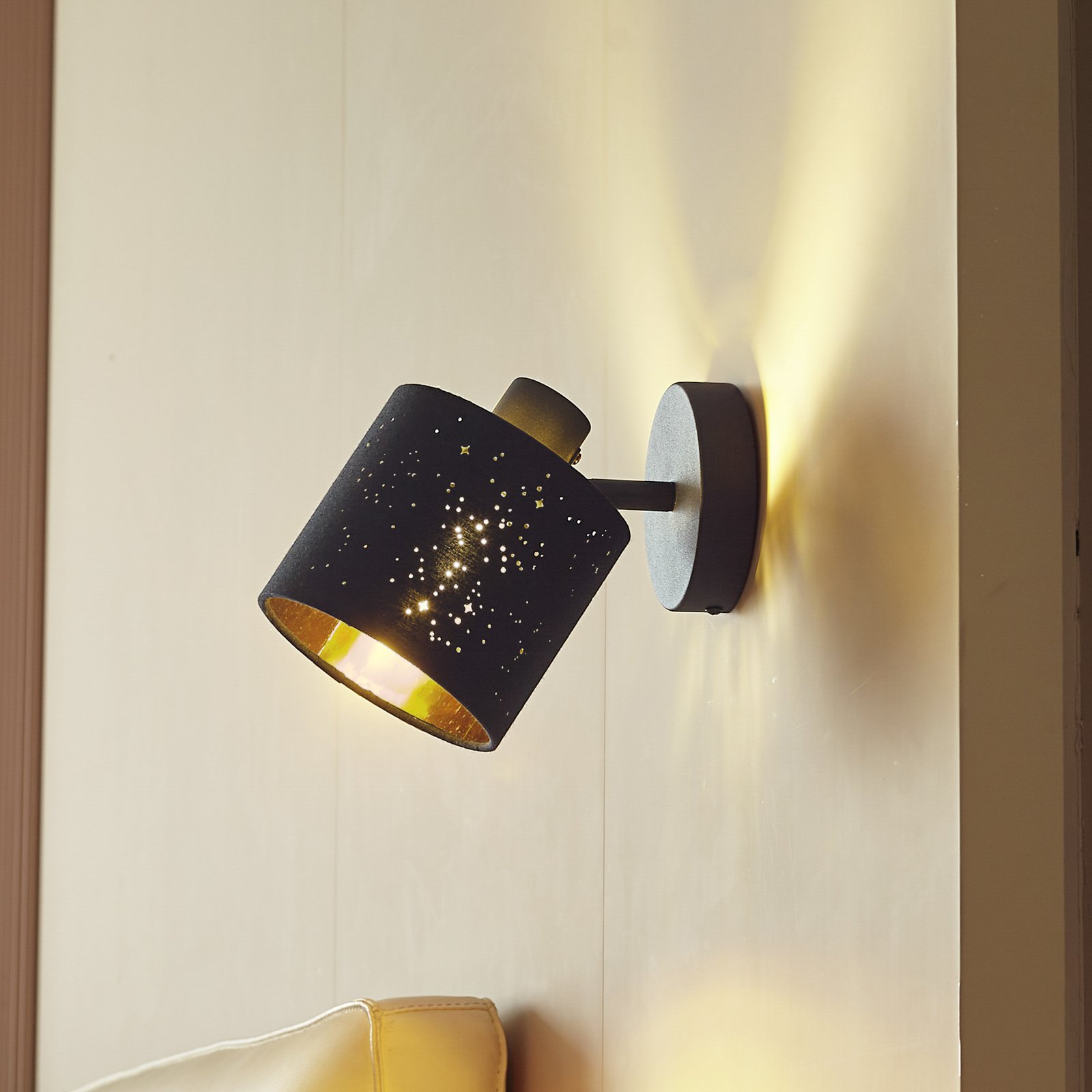 Lindby wall light Vasilia, Ø 12 cm, black/gold, fabric